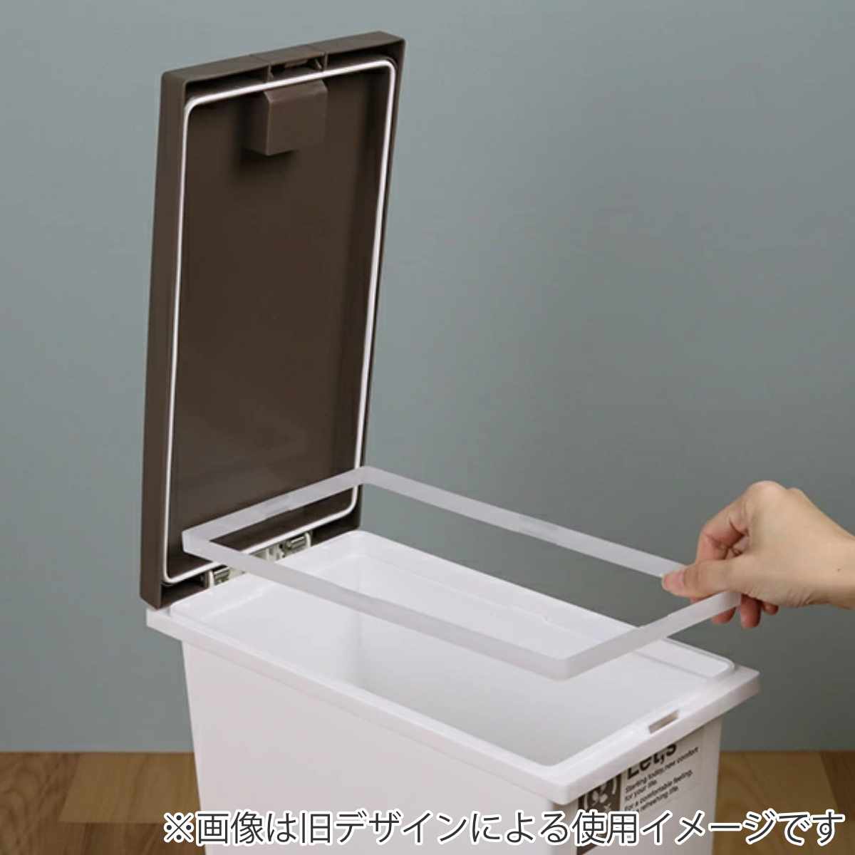 ゴミ箱 台座付タッチペール 3個セット 分別 ( ごみ箱 20L×3個 3分別 ワンタッチ 台座 ふた付き キッチン 角型 シンプル 可燃ゴミ ペットボトル 缶 ぶんべつ キャスター付き 袋止め付き )