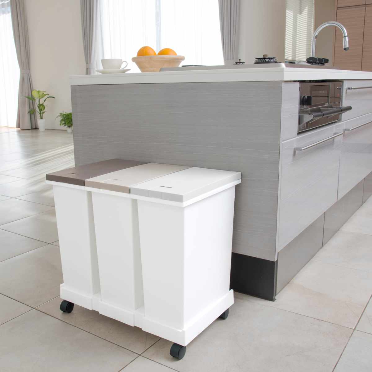 ゴミ箱 台座付タッチペール 3個セット 分別 ( ごみ箱 20L×3個 3分別 ワンタッチ 台座 ふた付き キッチン 角型 シンプル 可燃ゴミ ペットボトル 缶 ぶんべつ キャスター付き 袋止め付き )