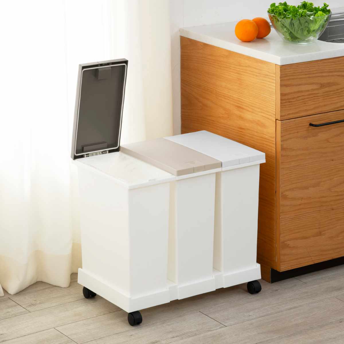 ゴミ箱 台座付タッチペール 3個セット 分別 ( ごみ箱 20L×3個 3分別 ワンタッチ 台座 ふた付き キッチン 角型 シンプル 可燃ゴミ ペットボトル 缶 ぶんべつ キャスター付き 袋止め付き )