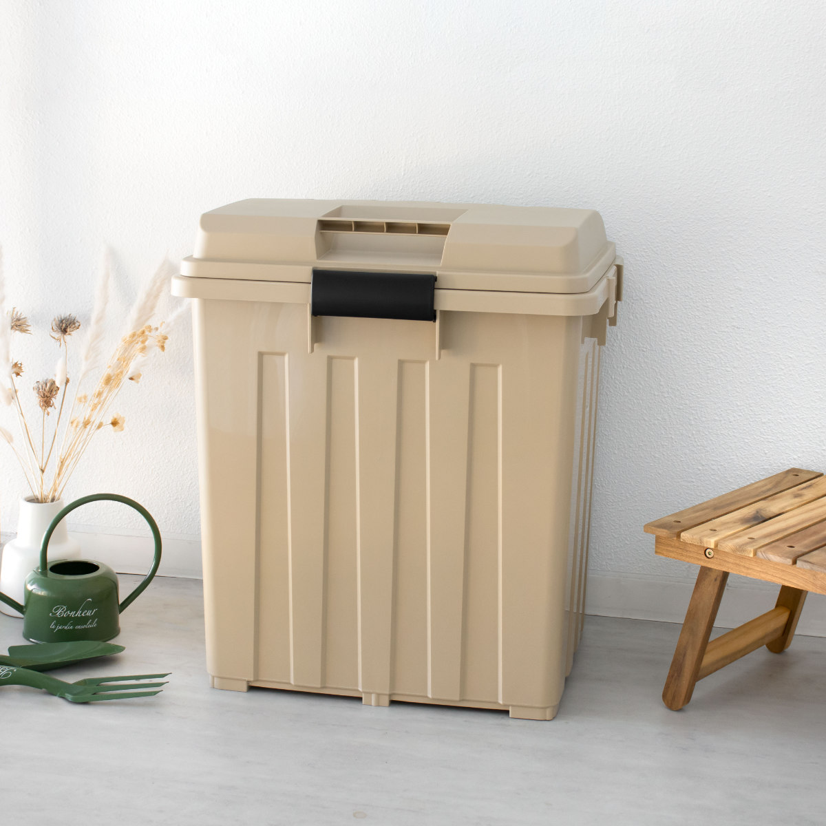 ゴミ箱 90L 屋外兼用 同色4個セット 連結ハンドルペール ( ごみ箱 90リットル 同色 4個セット 屋外 屋内 大容量 連結可能 ハンドル 外用 大きい ふた付き ハンドルペール 分別 収納庫 灯油缶 ポリタンク 収納 玄関 ) 【ベージュ】 ベージュ