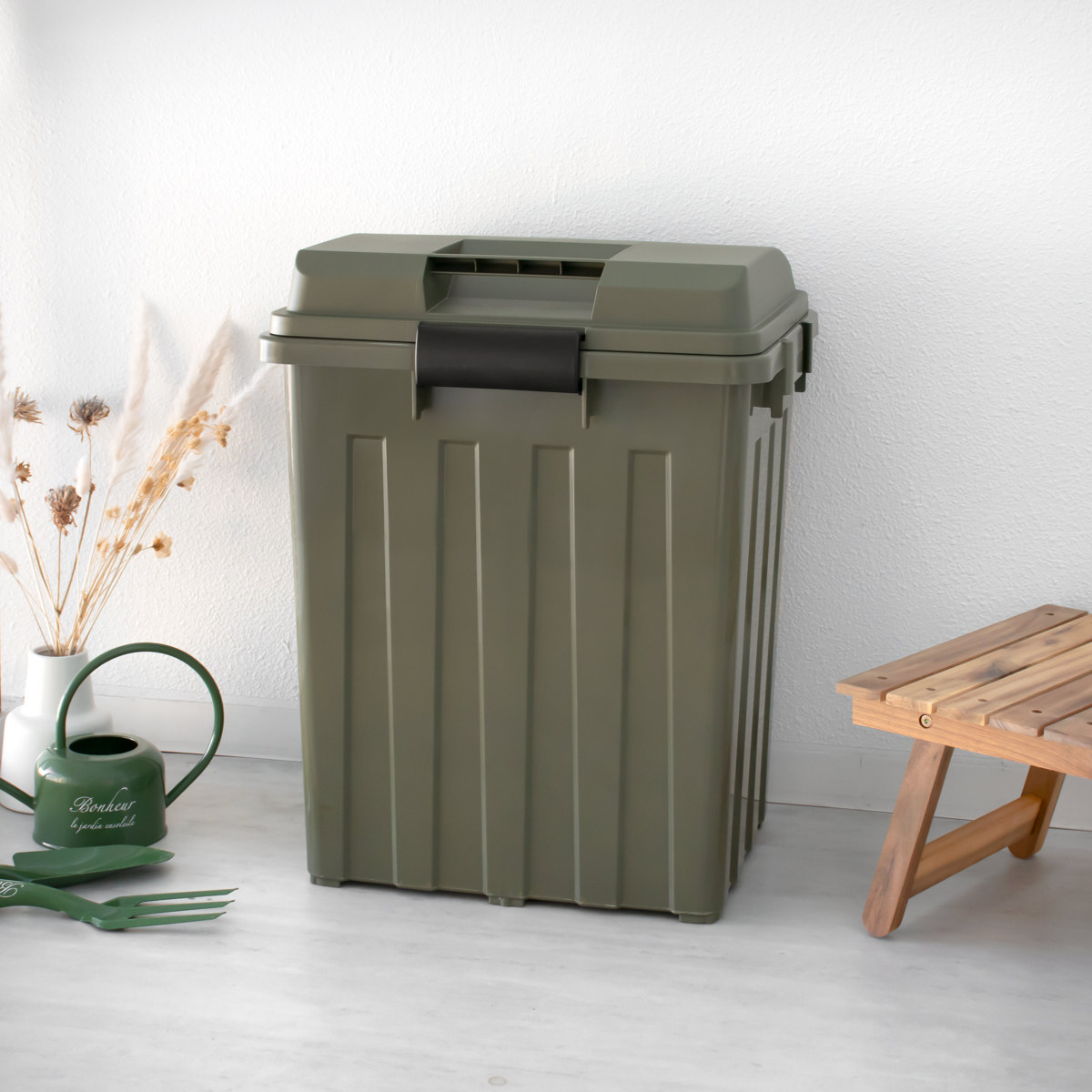 ゴミ箱 70L 屋外兼用 連結ハンドルペール ( ごみ箱 70リットル 屋外 屋内 大容量 連結可能 ハンドル 外用 大きい ふた付き シンプル おしゃれ ハンドルペール 分別 収納庫 ストッカー 収納 玄関 ) 【カーキ】 カーキ