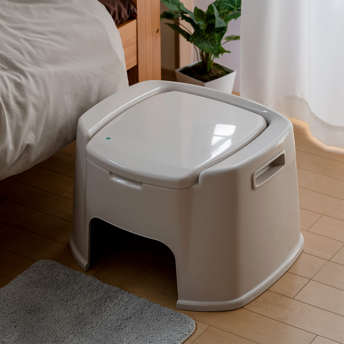 ポータブルトイレ デラックス型 バケツ付き 介護 ( 介護用トイレ 福祉 排泄関連用品 背もたれ 介護用 防災 非常用 簡易 トンボ TONBO バリアフリー )