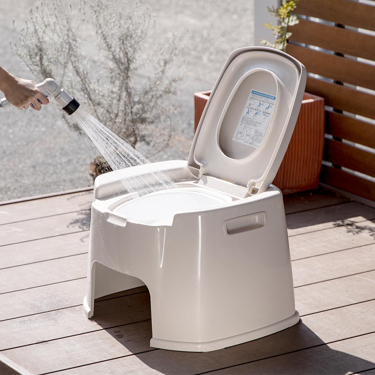 ポータブルトイレ デラックス型 バケツ付き 介護 ( 介護用トイレ 福祉 排泄関連用品 背もたれ 介護用 防災 非常用 簡易 トンボ TONBO バリアフリー )