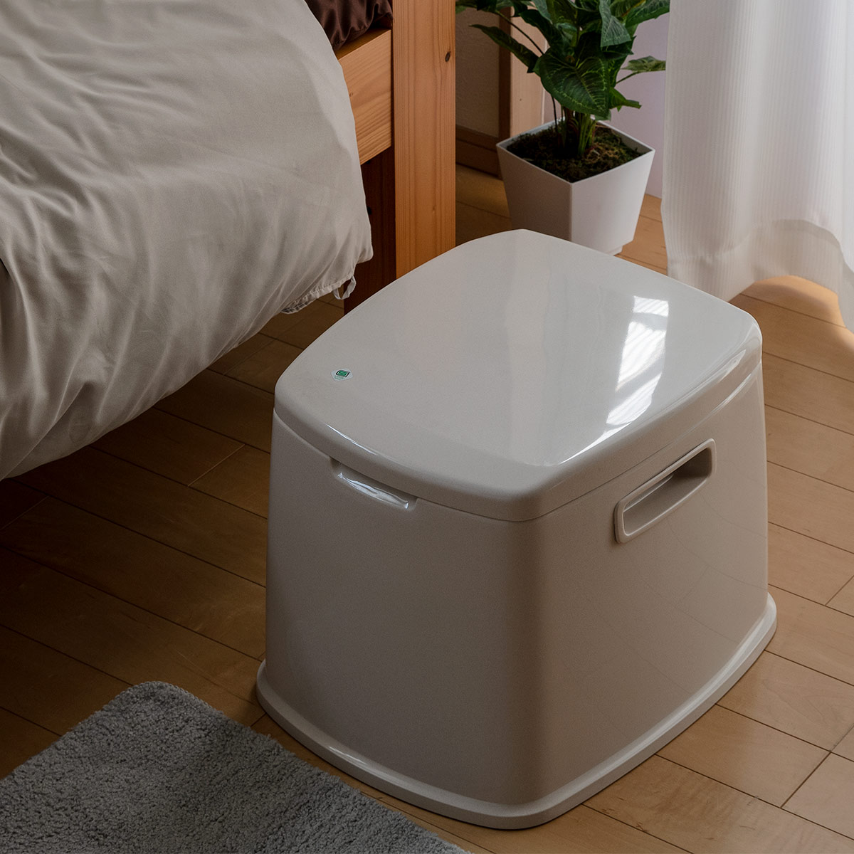 ポータブルトイレ S型 コンパクト バケツ付き 介護 ( 介護用トイレ 福祉 排泄関連用品 背もたれ 介護用 防災 非常用 簡易 トンボ TONBO バリアフリー )