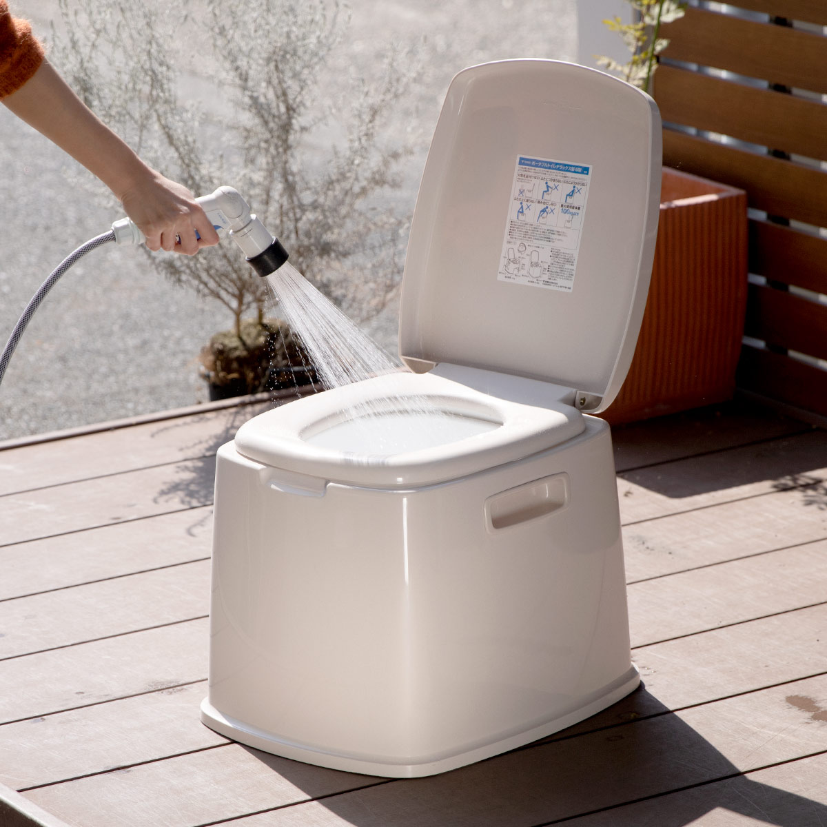 ポータブルトイレ S型 コンパクト バケツ付き 介護 ( 介護用トイレ 福祉 排泄関連用品 背もたれ 介護用 防災 非常用 簡易 トンボ TONBO バリアフリー )