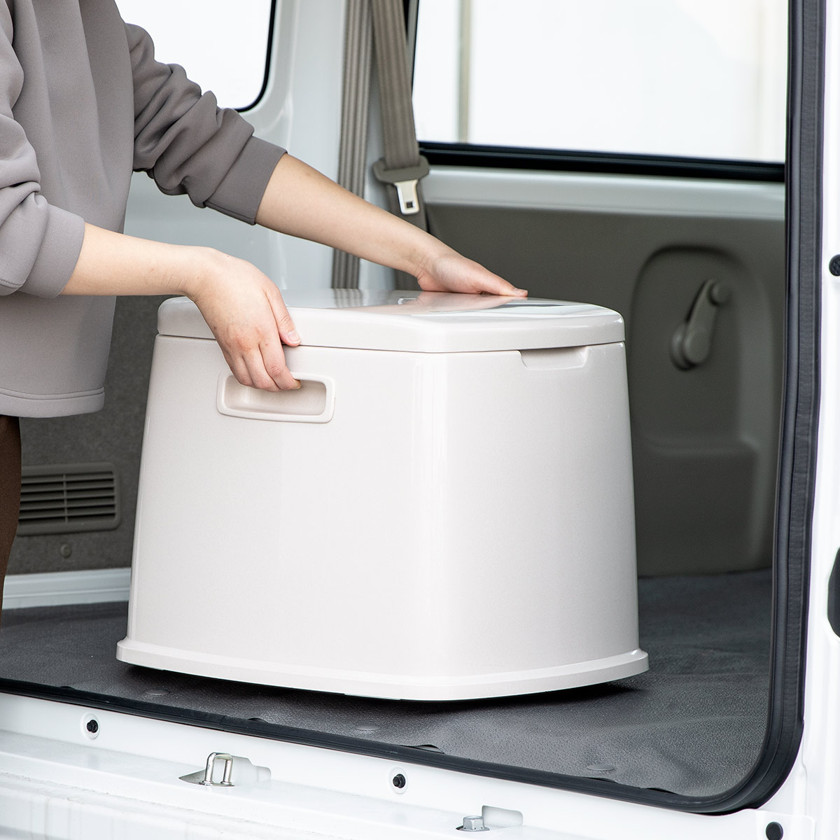 ポータブルトイレ S型 コンパクト バケツ付き 介護 ( 介護用トイレ 福祉 排泄関連用品 背もたれ 介護用 防災 非常用 簡易 トンボ TONBO バリアフリー )