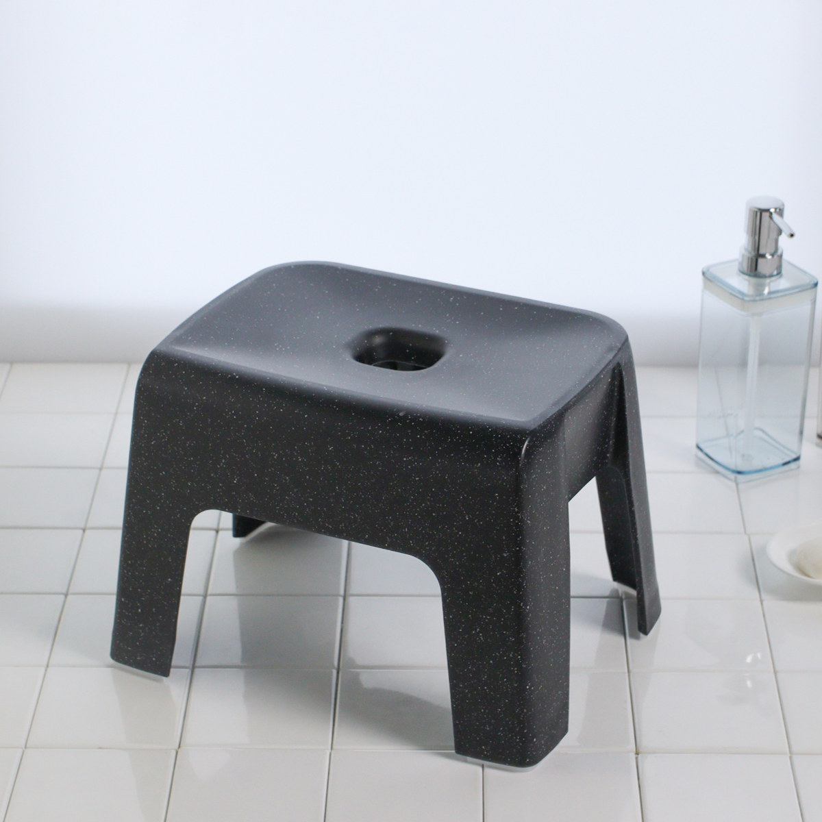 風呂椅子 23cm 湯桶 手桶 3点セット ユニード マグネット 日本製 ( 風呂いす 風呂桶 湯おけ 手おけ お風呂 磁石 腰かけ イス 座面高23 マグネット収納 バスチェア バスグッズ 防カビ 壁面 入浴 モノトーン ブラック ホワイト ) 【ブラック】 ブラック