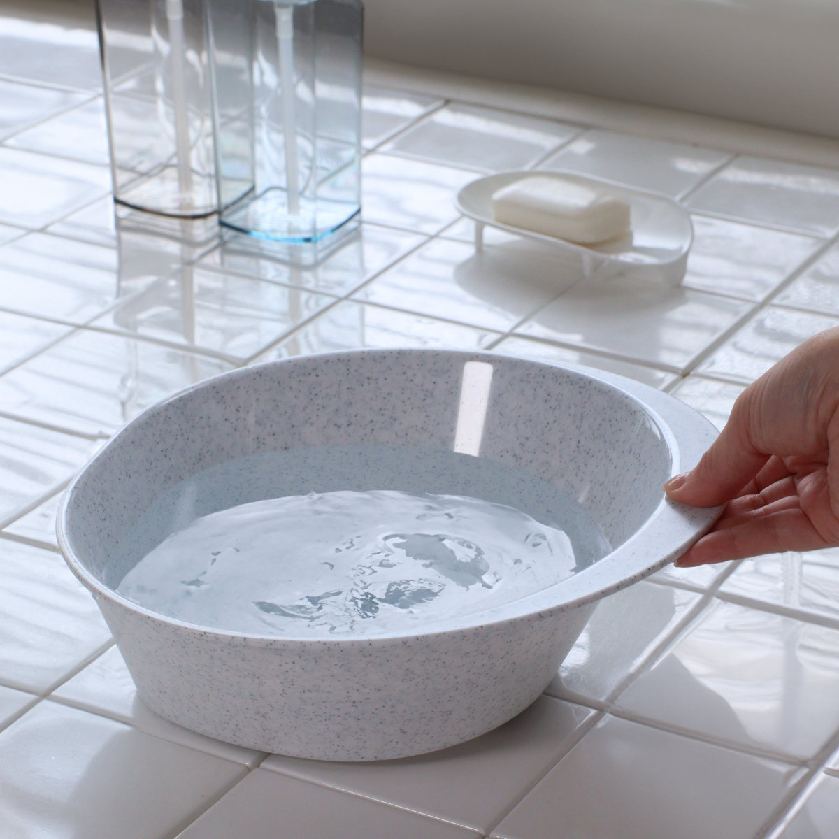 風呂椅子 23cm 湯桶 手桶 3点セット ユニード マグネット 日本製 ( 風呂いす 風呂桶 湯おけ 手おけ お風呂 磁石 腰かけ イス 座面高23 マグネット収納 バスチェア バスグッズ 防カビ 壁面 入浴 モノトーン ブラック ホワイト ) 【ブラック】 ブラック