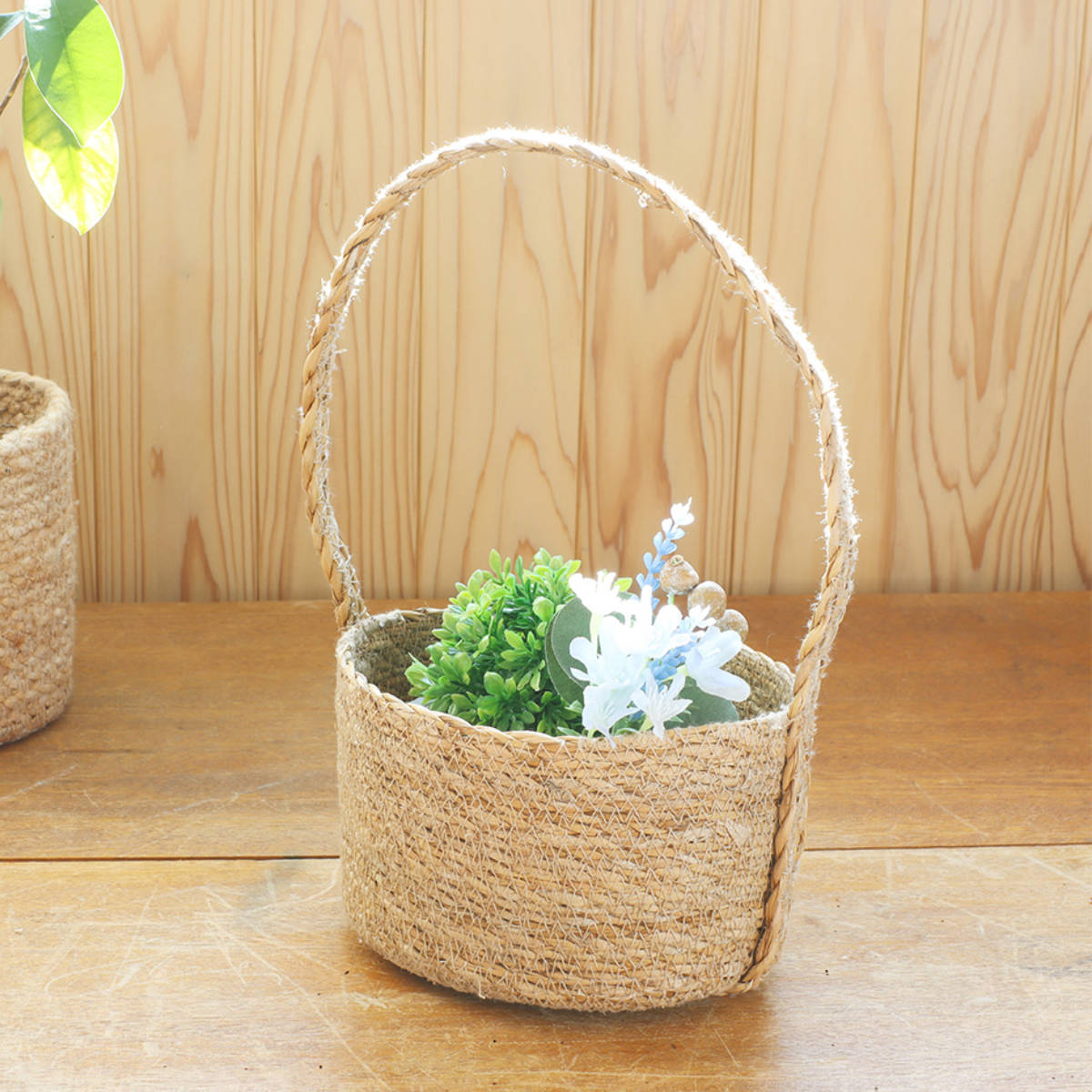 かご ハンドルバスケット ナチュラルシーグラス オーバル S 持ち手付き ( カゴ 収納 小物収納 シーグラス ハンドメイド 籠 小物ケース 収納バスケット 水草 ナチュラル 手編み 手作り 吊り下げ )