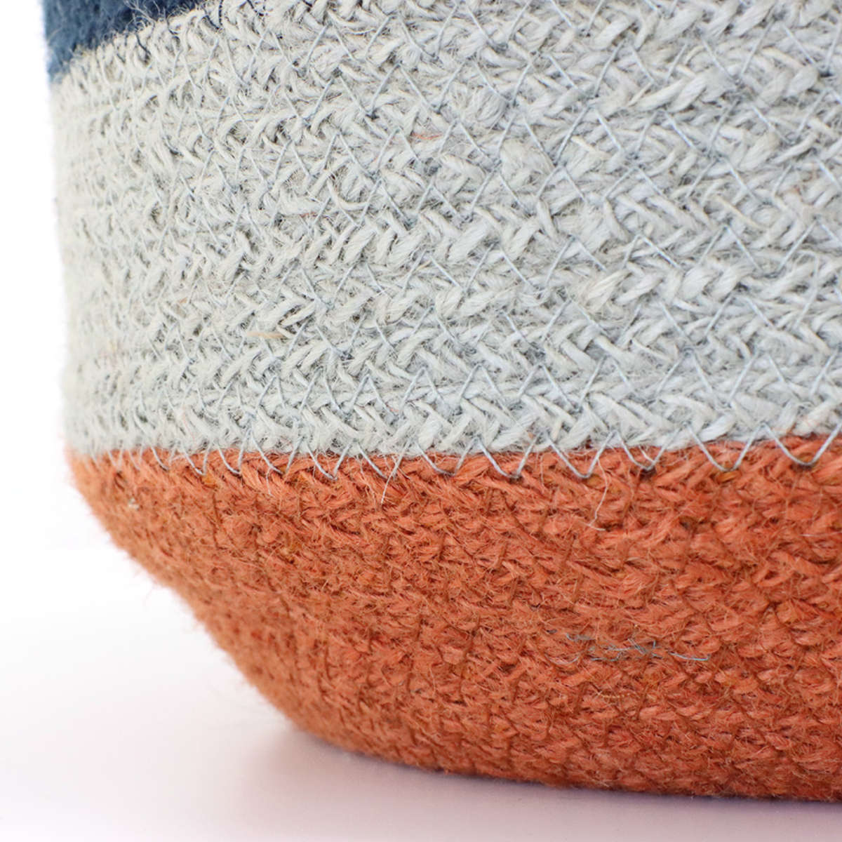 かご バスケット 4個組 Uシェイプ カラージュート ( カゴ 収納 小物収納 ジュート ハンドメイド 籠 小物ケース 収納バスケット 麻 ナチュラル 手編み 手作り カラフル )