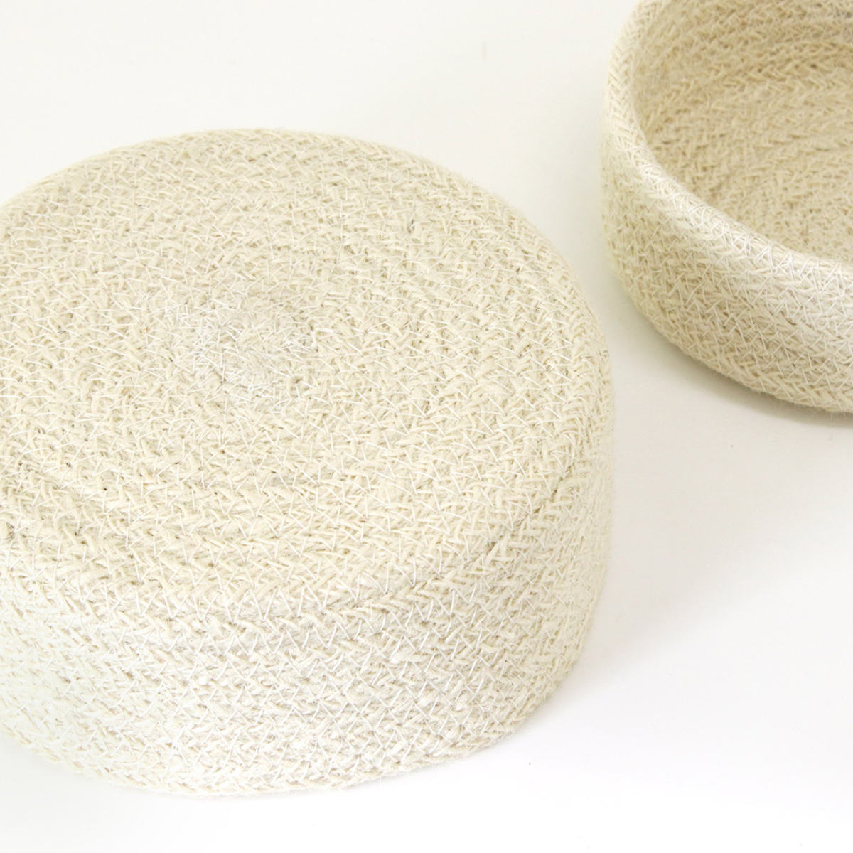 かご ジュートシリンダーバスケット 3個組 小物入れ S M L ( バスケット カゴ 収納 小物収納 ジュート トレー トレイ ハンドメイド 籠 小物ケース 収納バスケット 麻 ナチュラル 手編み 手作り ) 【ダークグリーン】 ダークグリーン