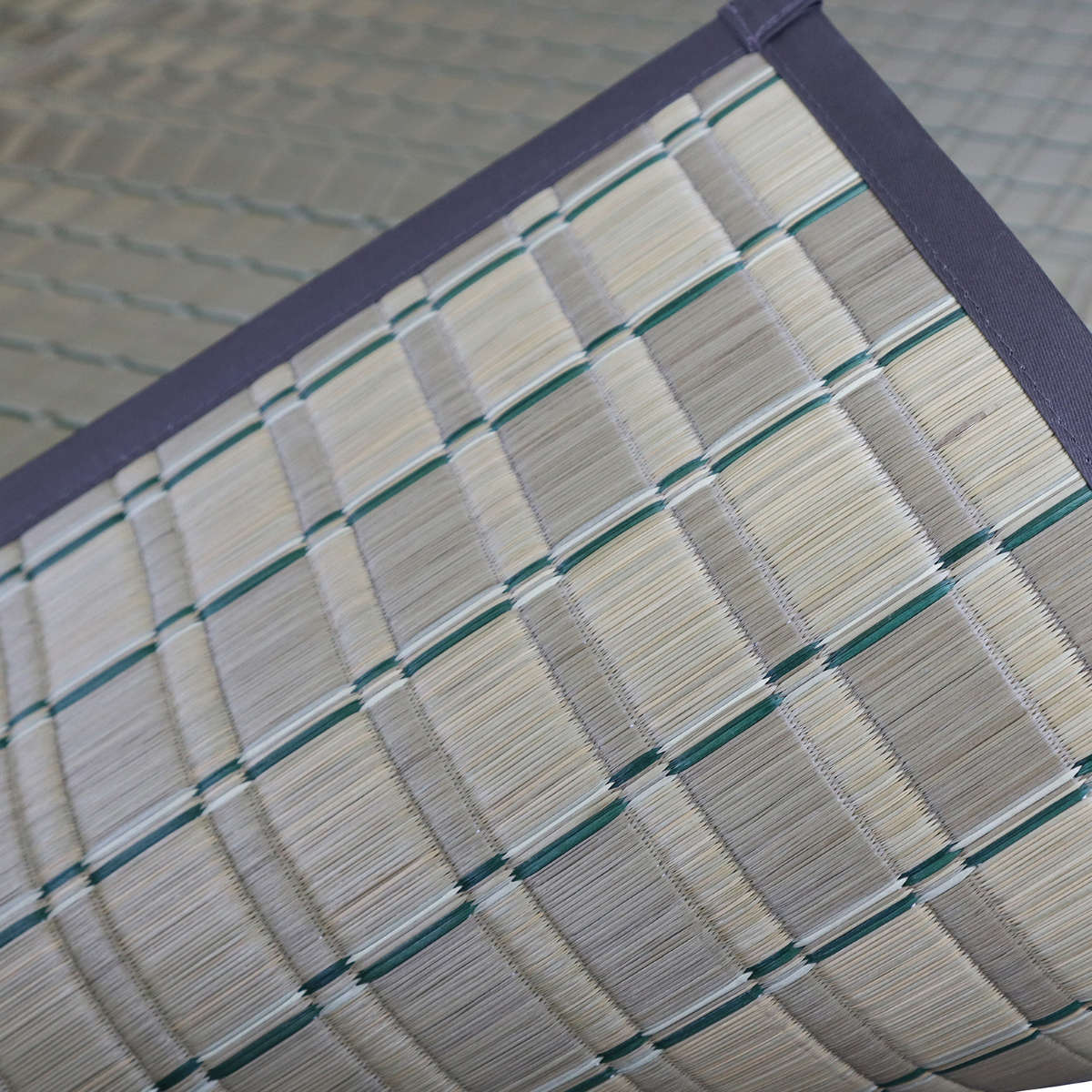 い草ラグ 室町 191×250cm 掛川織 花ござ ( い草マット い草カーペット カーペット ラグ ござ 天然素材 い草 抗菌力 防カビ性 消臭性 除湿 保湿 静音 静音性 防カビ 抗菌 空気清浄 リラックス マット ) 【グリーン】 グリーン