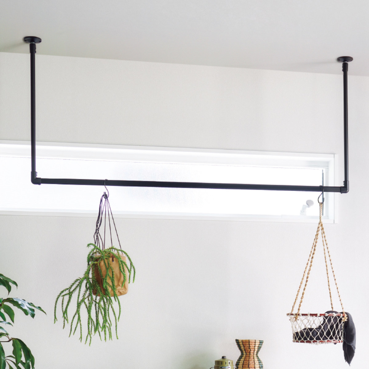 室内物干し TOSO 幅278×高さ60cm ハンギングバー アイアンバー ( ハンガーバー アイアン 物干し 幅278cm 天吊り ハンガーパイプ 室内干し おしゃれ ハンガーラック 洗濯物干し インテリア 衣類 収納 クローゼット ランドリー ) 【ブラック】 ブラック