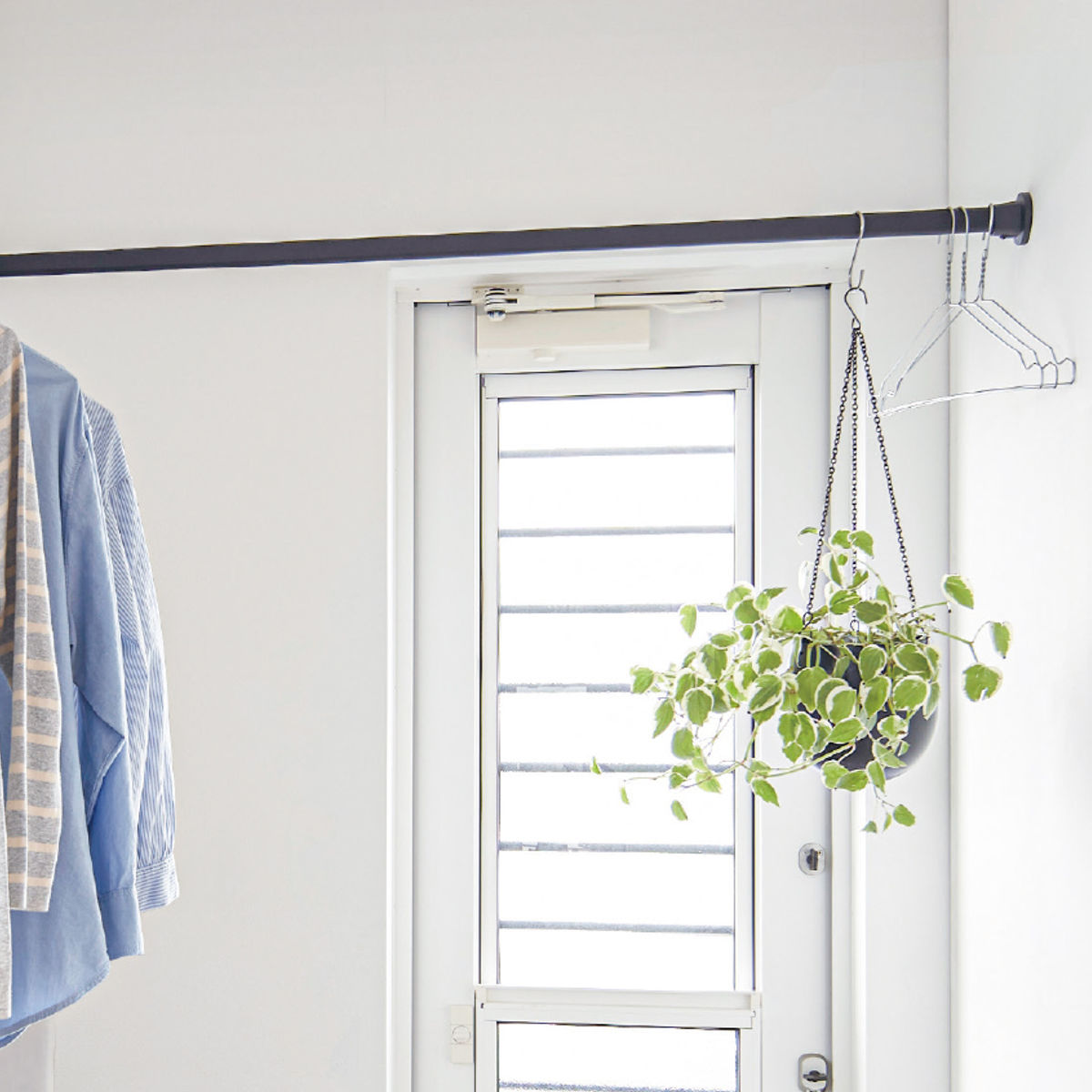 ハンギングバー H-3 壁面付け Iタイプ セット 幅90cm TOSO ( 収納 専用 バー DIY 取付け 衣類収納 衣類 洋服 服 コート掛け クローゼット 玄関 ウォークインクローゼット ファミリークローゼット 壁 壁面 ちょいかけ ちょい掛け ) 【ブラック】 ブラック