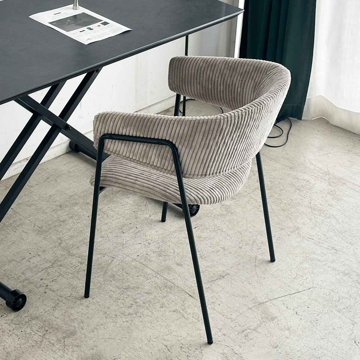 ダイニングチェア 座面高45cm コーデュロイ グリスチェア ( 肘付き ダイニング チェア アイアン脚 北欧 モダン シンプル スタイリッシュ ) 【ブルー】 ブルー