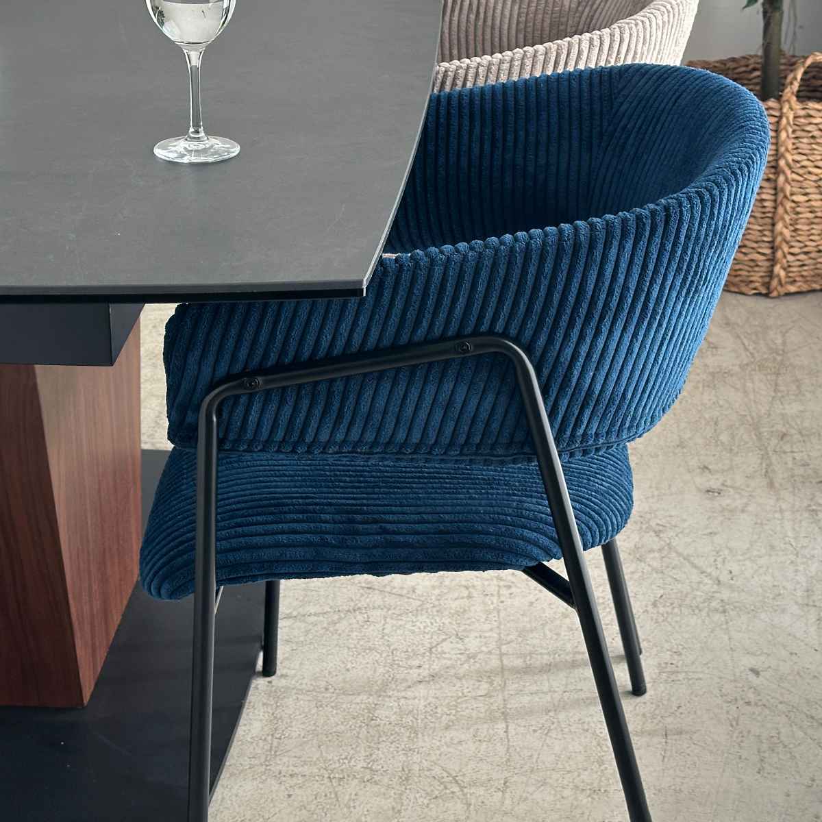 ダイニングチェア 座面高45cm コーデュロイ グリスチェア ( 肘付き ダイニング チェア アイアン脚 北欧 モダン シンプル スタイリッシュ ) 【ブルー】 ブルー
