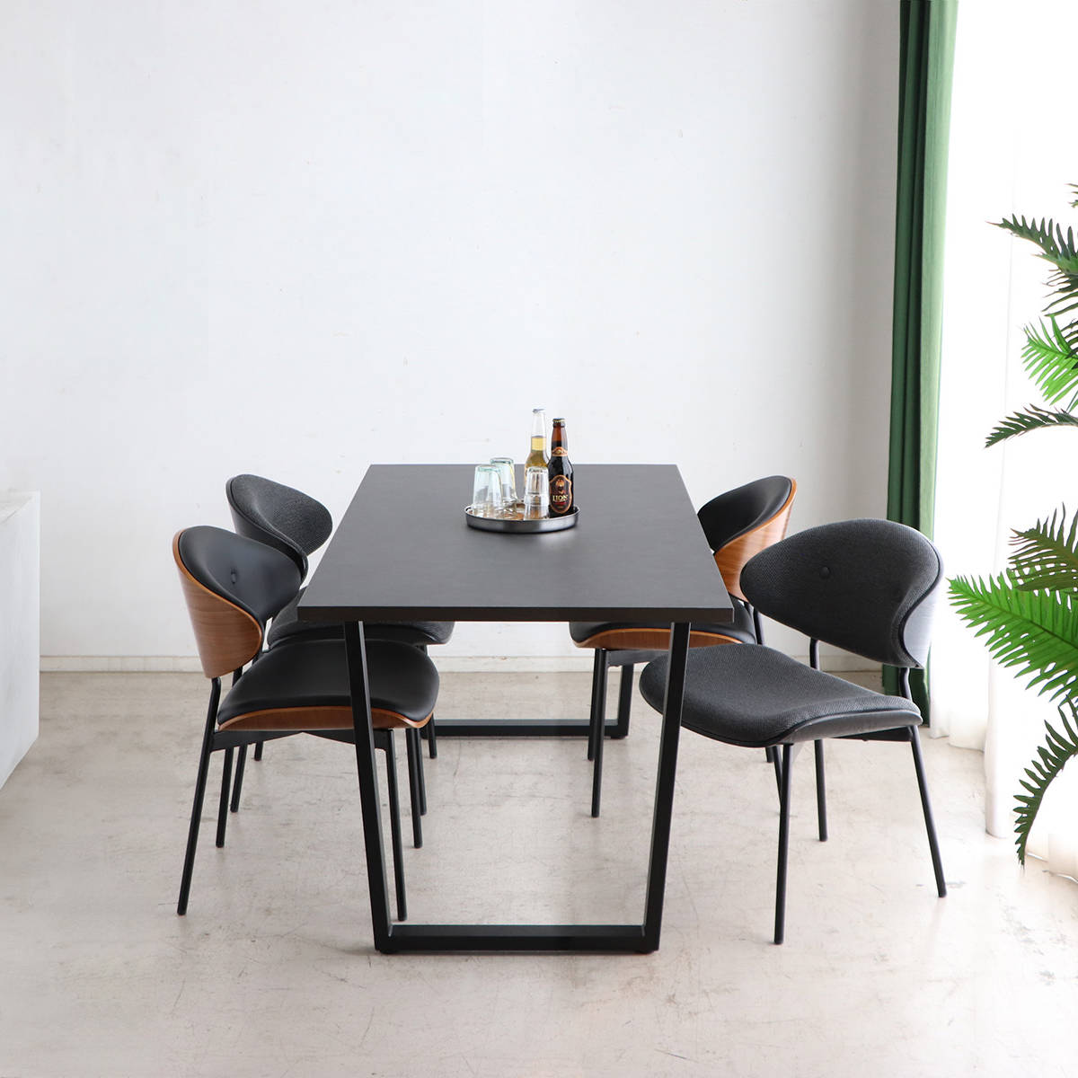 ダイニングチェア 座面高44cm ファブリック 合皮 キロ Dチェア ( 曲木 レザー調 ダイニング チェア 椅子 異素材 ビンテージ調 シンプル 高級感 ) 【ブラック】 ブラック