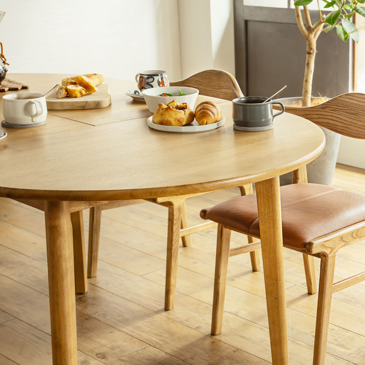 ダイニングテーブル 伸縮式 楕円型 120cm・150cm アルグ ( テーブル 食卓テーブル 丸 2人用 4人用 机 木製 楕円 円形 伸縮テーブル 天然木 天板 伸長 エクステンションテーブル ダイニング 食卓 おしゃれ 省スペース )
