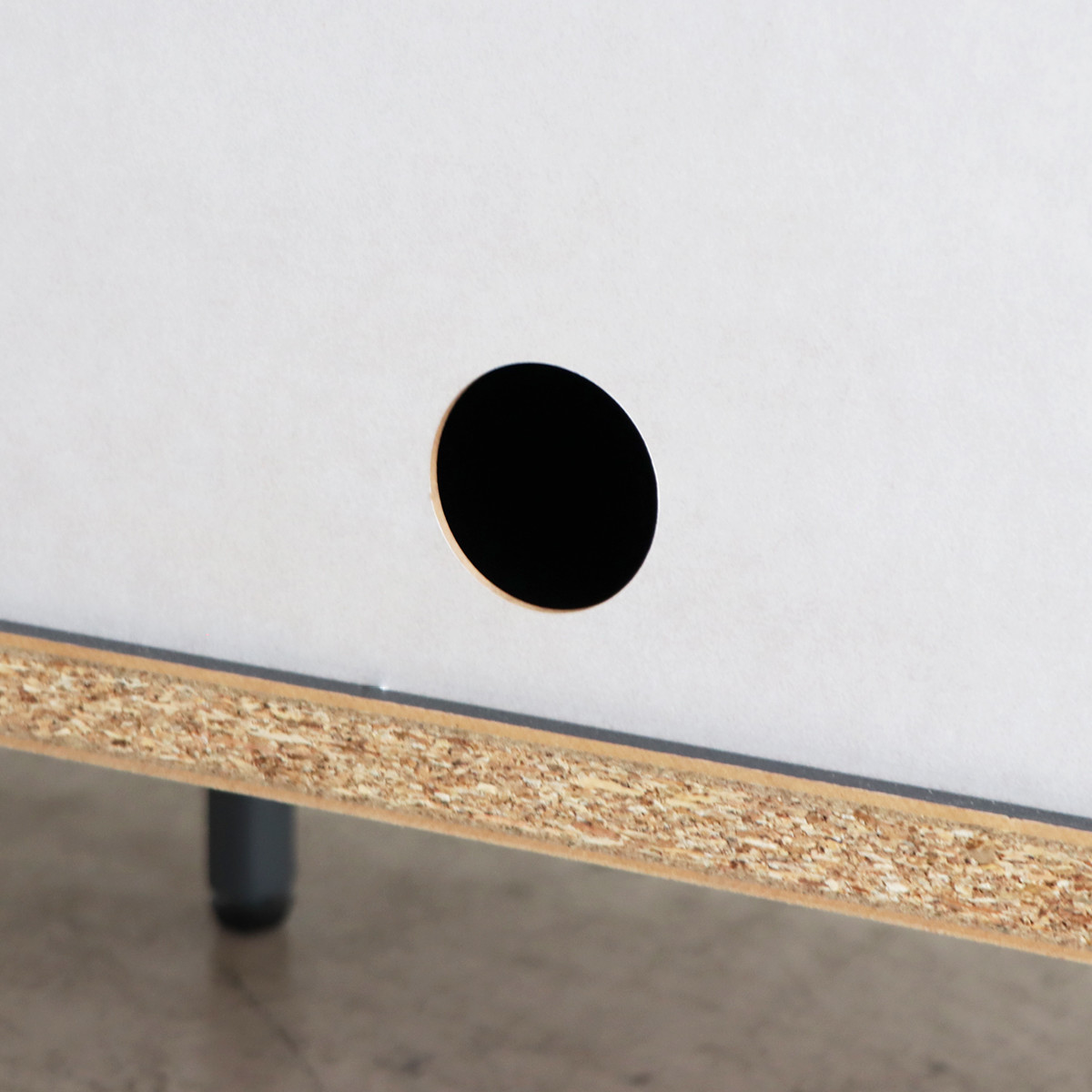 サイドボード 幅118.8cm コンクリート調 アカシア材 モダンデザイン ( ラック 棚 リビング収納 ディスプレイ リビングボード 家具 可動棚 モルタル調 スタイリッシュ )