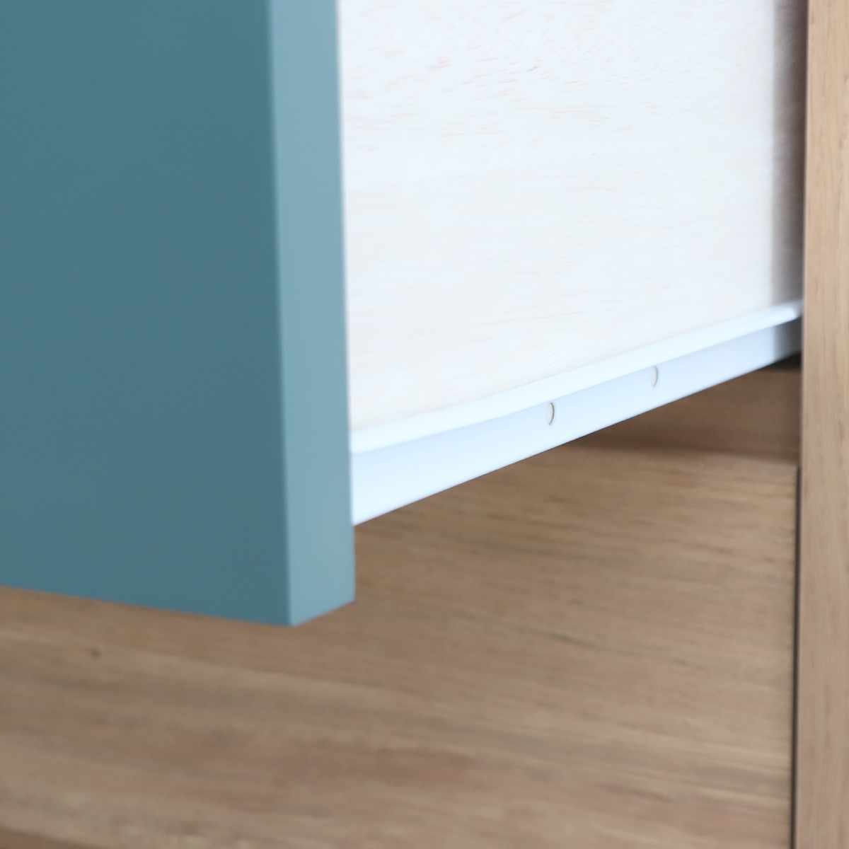 リビングボード 幅75cm 完成品 日本製 木目調 2口コンセント付 フルスライドレール ( 収納 洋服 衣類収納 脚付き テレビ台 チェスト 3段 棚 引き出し プリンター収納 デッキ収納 )