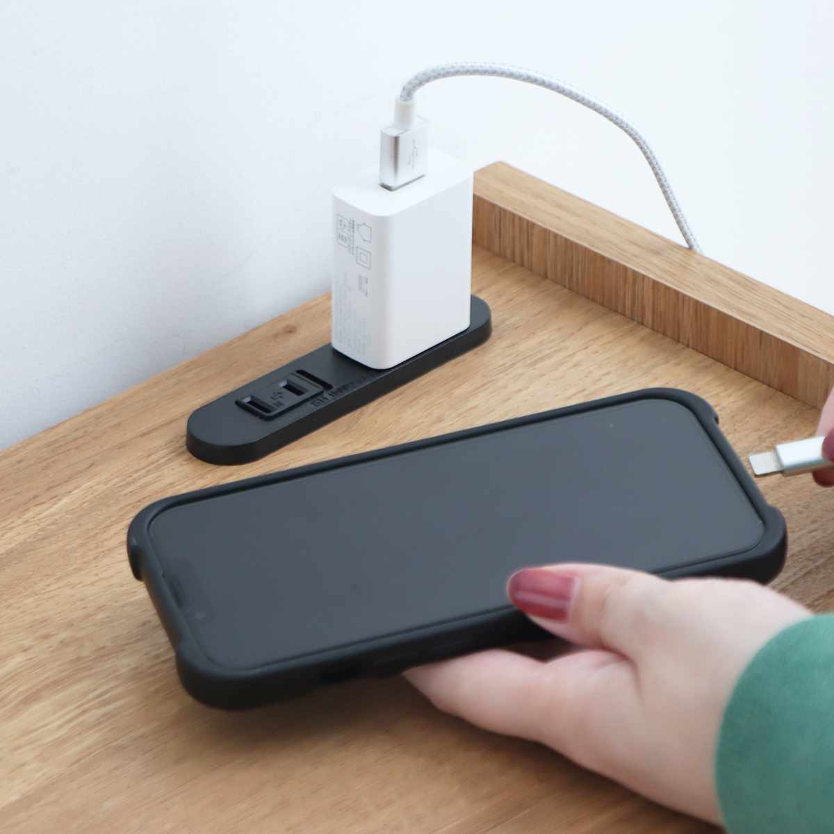 リビングボード 幅75cm 完成品 日本製 木目調 2口コンセント付 フルスライドレール ( 収納 洋服 衣類収納 脚付き テレビ台 チェスト 3段 棚 引き出し プリンター収納 デッキ収納 )