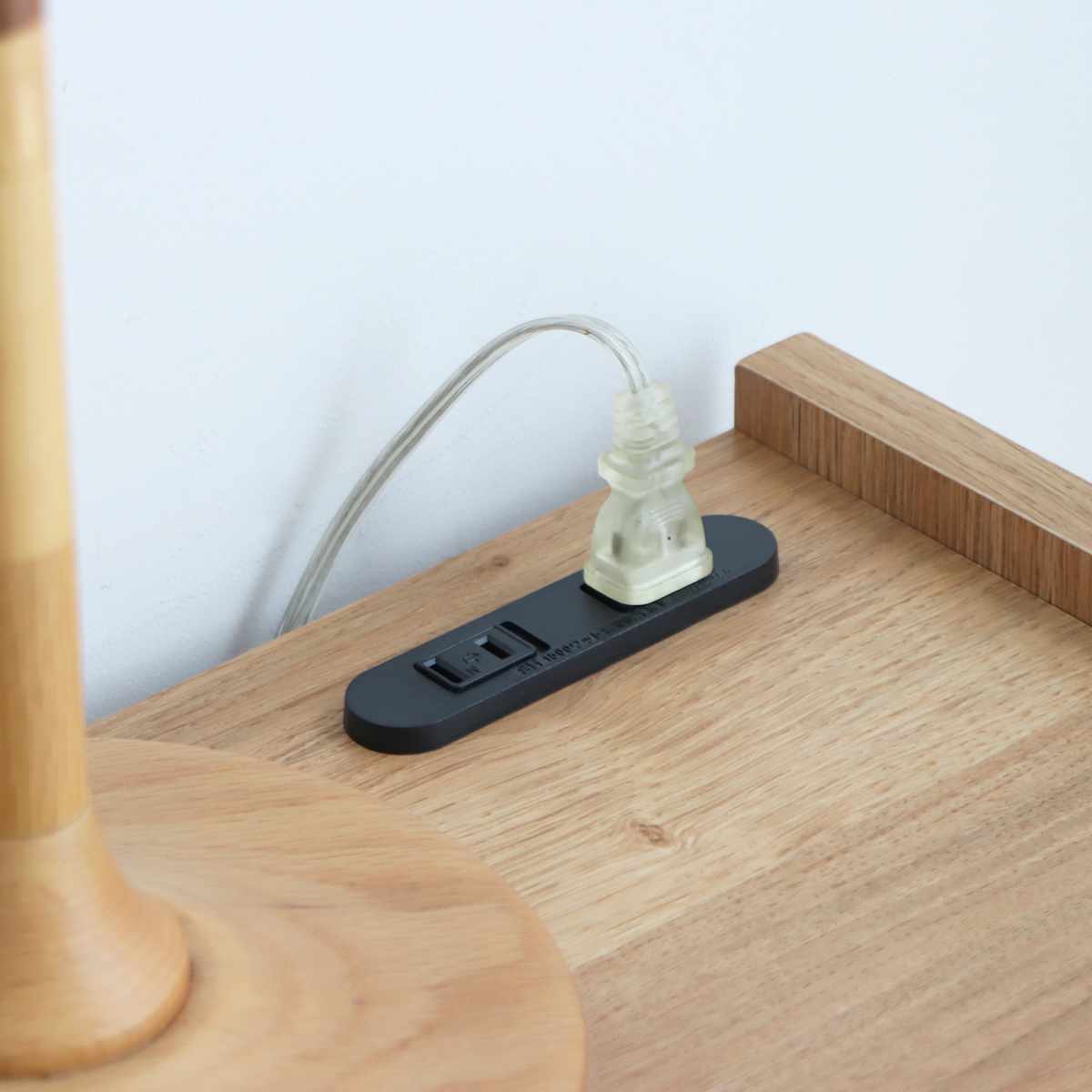 リビングボード 幅75cm 完成品 日本製 木目調 2口コンセント付 フルスライドレール ( 収納 洋服 衣類収納 脚付き テレビ台 チェスト 3段 棚 引き出し プリンター収納 デッキ収納 )