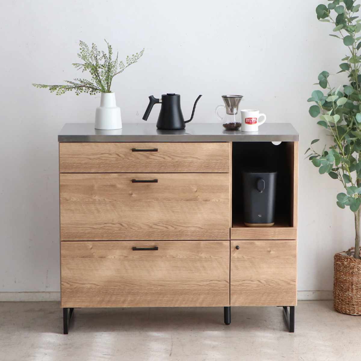 キッチンカウンター 幅104.7cm ステンレス 天板 木目調 日本製 完成品 ( スライド棚 家電収納 キッチン収納 引き出し 3段 脚付き フルスライドレール 木目 炊飯器 電気ポット 引出 ステンレス天板 作業台 コード穴 )