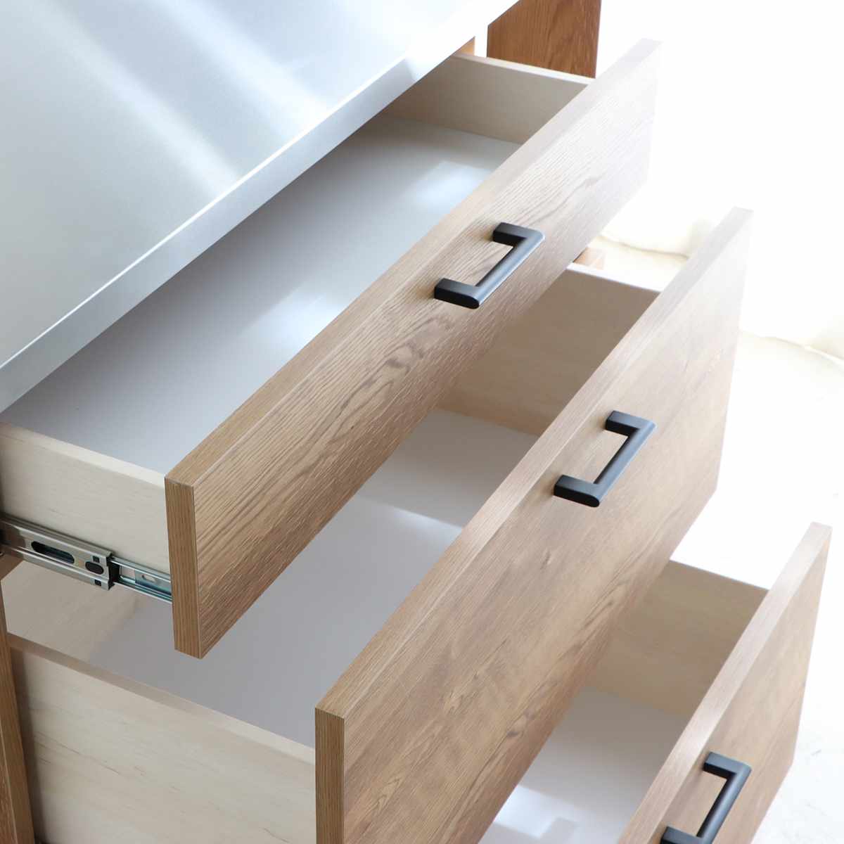 キッチンカウンター 幅104.7cm ステンレス 天板 木目調 日本製 完成品 ( スライド棚 家電収納 キッチン収納 引き出し 3段 脚付き フルスライドレール 木目 炊飯器 電気ポット 引出 ステンレス天板 作業台 コード穴 )