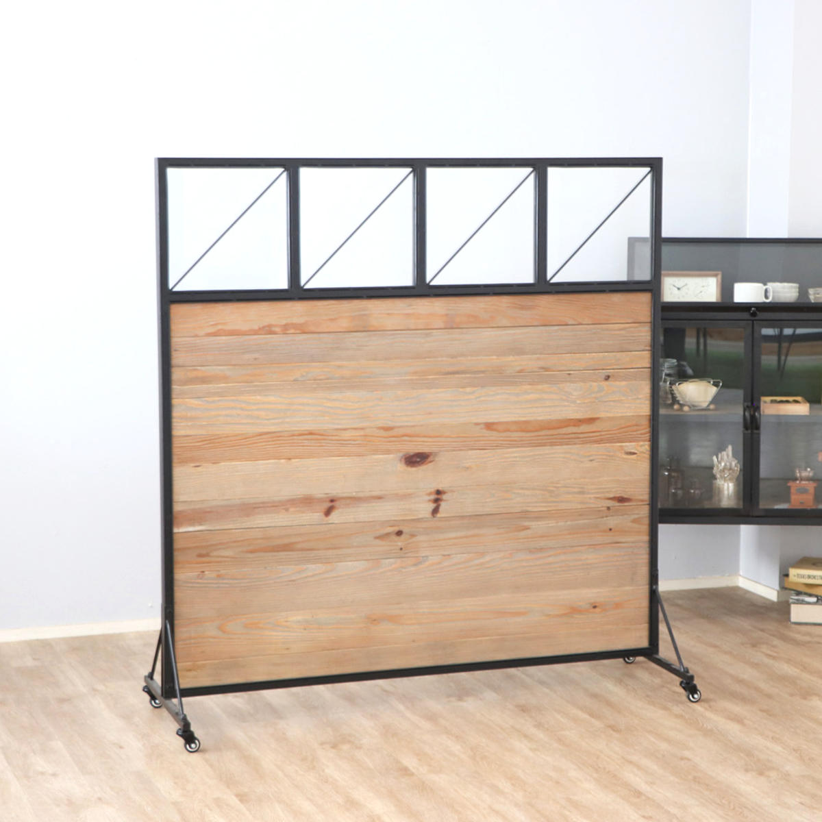 パーテーション 幅140cm 天然木 キャスター付き パイン ( 衝立 目隠し 間仕切り パイン古材 木製 高さ147cm ブラックスチール ついたて スクリーン )