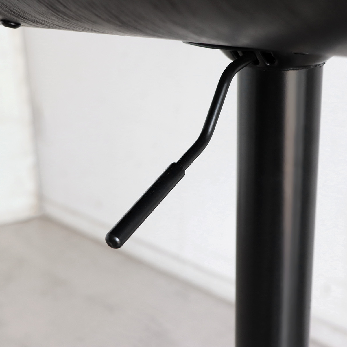 カウンターチェア 回転 昇降式 木目調 フットレスト付き バーチェア LCI ( バー スツール チェア 椅子 イス 無段階 高さ調節 フットレスト レザー調 日本製 背もたれ付き ウレタン 回転椅子 キッチン ダイニング カウンター ) 【ブラウン】 ブラウン