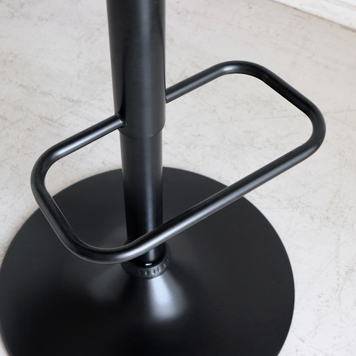 カウンターチェア 回転 昇降式 木目調 フットレスト付き バーチェア LCI ( バー スツール チェア 椅子 イス 無段階 高さ調節 フットレスト レザー調 日本製 背もたれ付き ウレタン 回転椅子 キッチン ダイニング カウンター ) 【ブラウン】 ブラウン