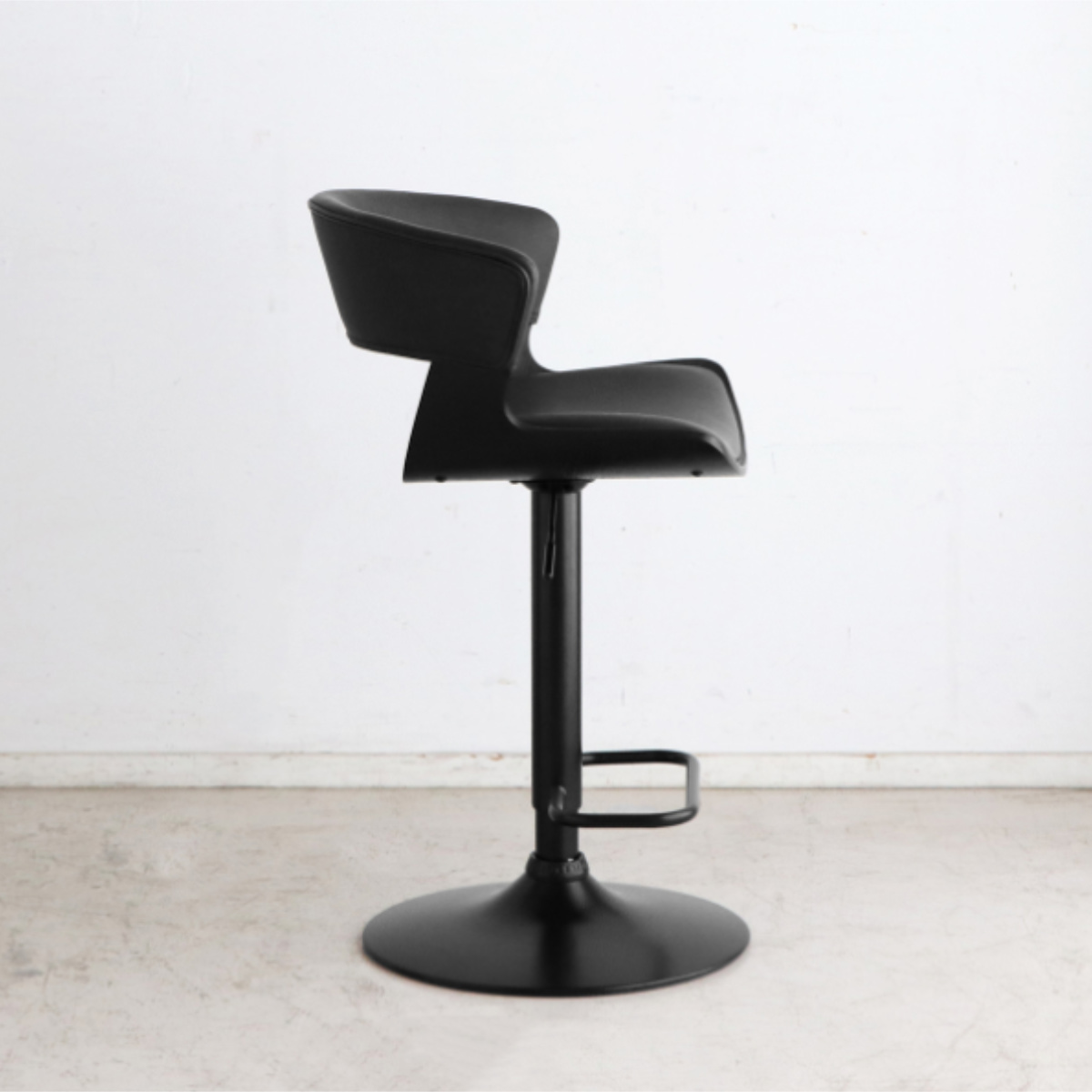 カウンターチェア 回転 昇降式 木目調 フットレスト付き バーチェア LCI ( バー スツール チェア 椅子 イス 無段階 高さ調節 フットレスト レザー調 日本製 背もたれ付き ウレタン 回転椅子 キッチン ダイニング カウンター ) 【ブラウン】 ブラウン