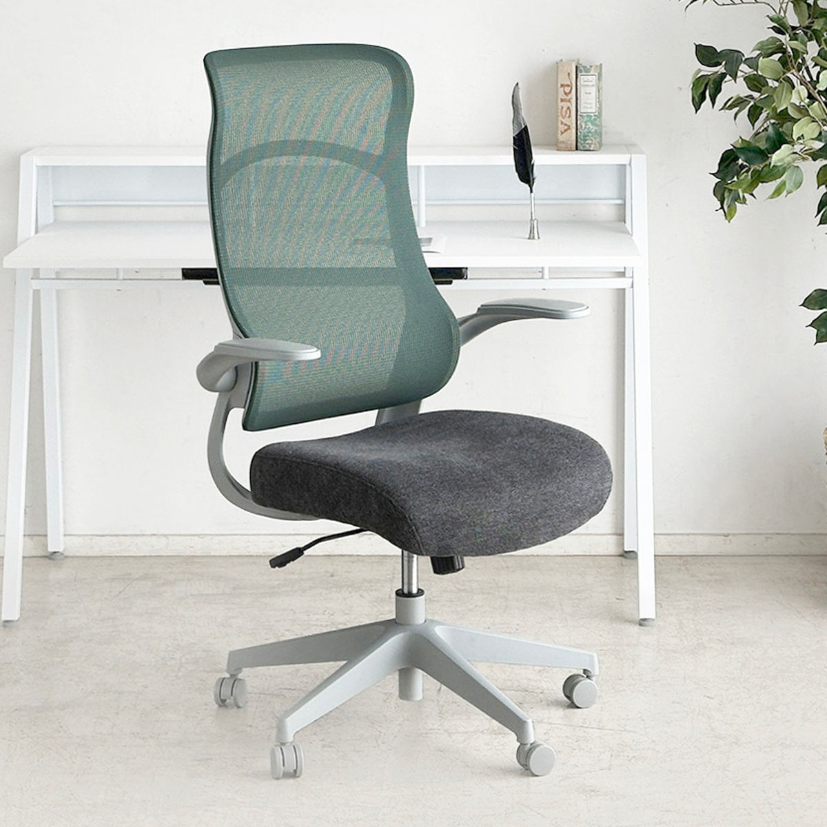 オフィスチェア 座面高43~50.5cm 肘掛け付き メッシュ グレッタ ( ワークチェア パソコンチェア ハイバック 肘掛け 跳ね上げ式 デスクチェア 座面 高さ調節 キャスター付き チェア イス オフィス 仕事 ) 【イエロー】 イエロー