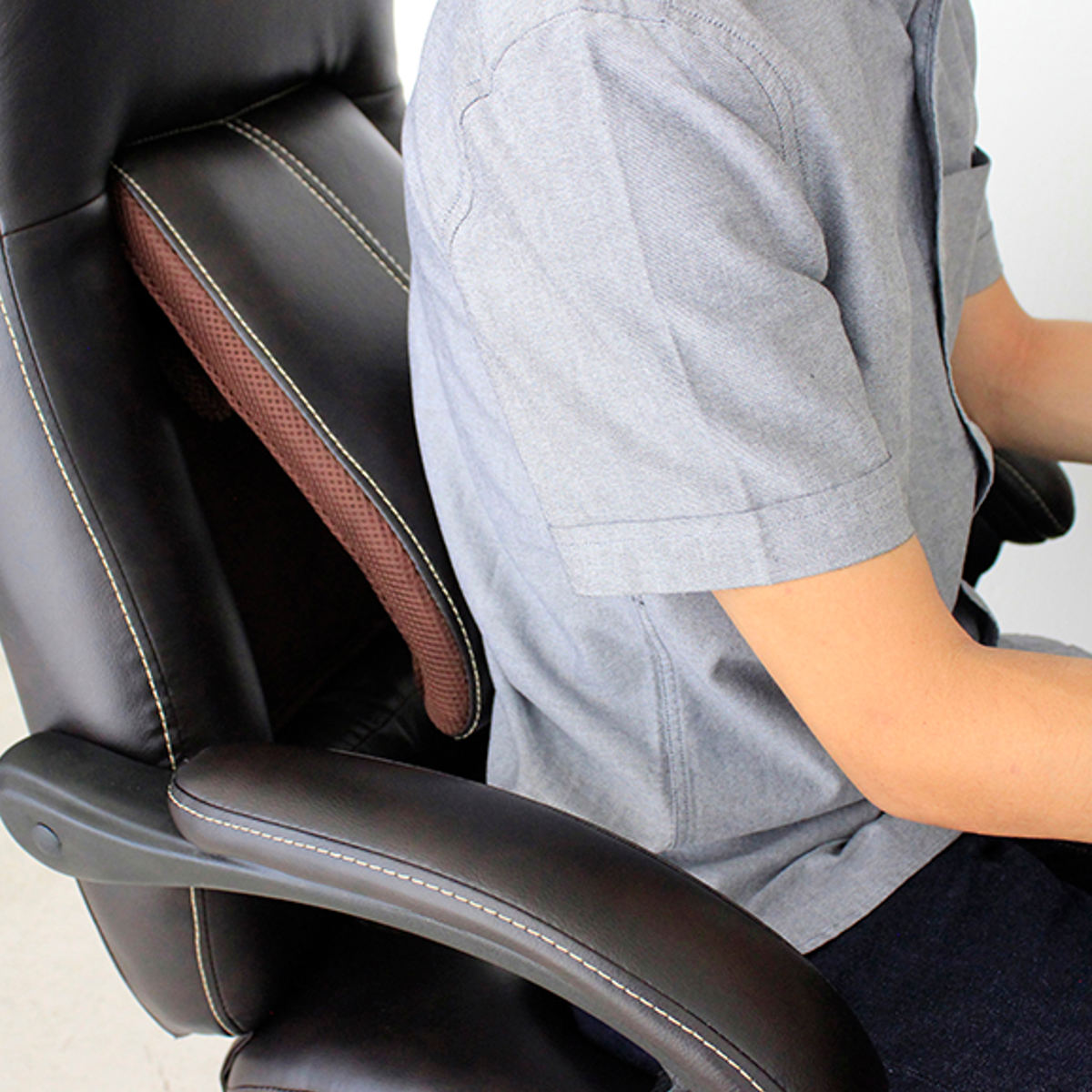 オフィスチェア 座面高47~53cm 昇降式 リクライニング機能付き フットレスト付き ゲーミングチェア ( ワークチェア パソコンチェア 角度調整 腰当て付き 肘掛け ハイバック ソフトレザー キャスター付き イス 仕事 ゲーム ) 【ブラウン】 ブラウン