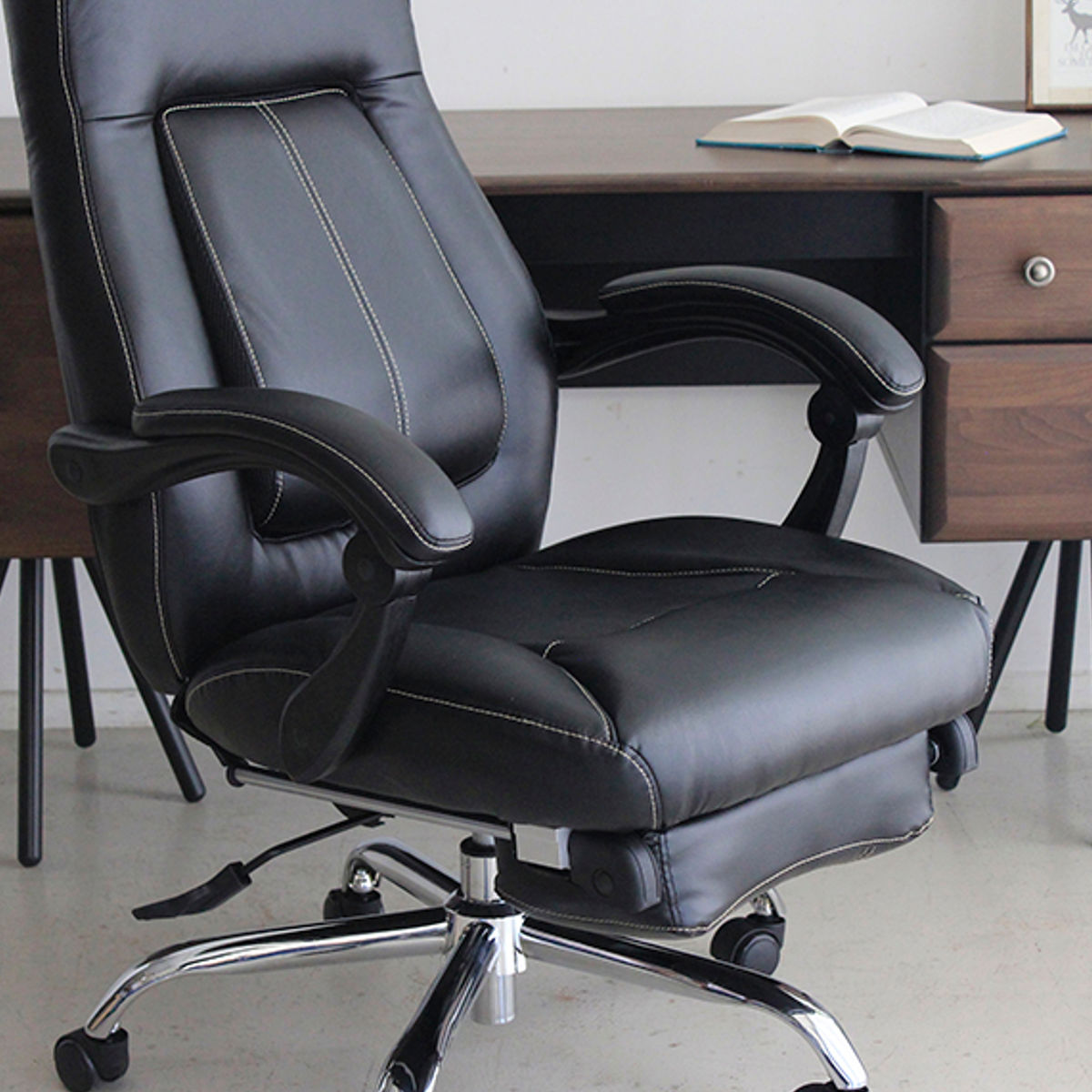 オフィスチェア 座面高47~53cm 昇降式 リクライニング機能付き フットレスト付き ゲーミングチェア ( ワークチェア パソコンチェア 角度調整 腰当て付き 肘掛け ハイバック ソフトレザー キャスター付き イス 仕事 ゲーム ) 【ブラウン】 ブラウン