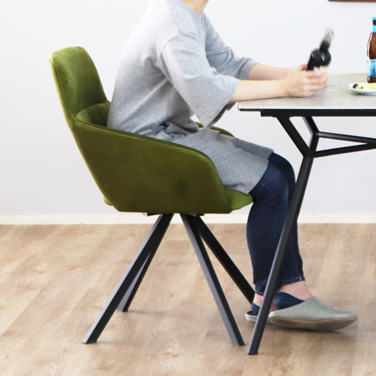 ダイニングチェア 座面高45cm 回転 DAVIS ベルベット調生地 ( チェア ダイニング イス 椅子 食卓椅子 肘掛け ベロア調 回転椅子 デスクチェア いす 食卓 リビング リビングチェア シンプル おしゃれ ) 【グリーン】 グリーン