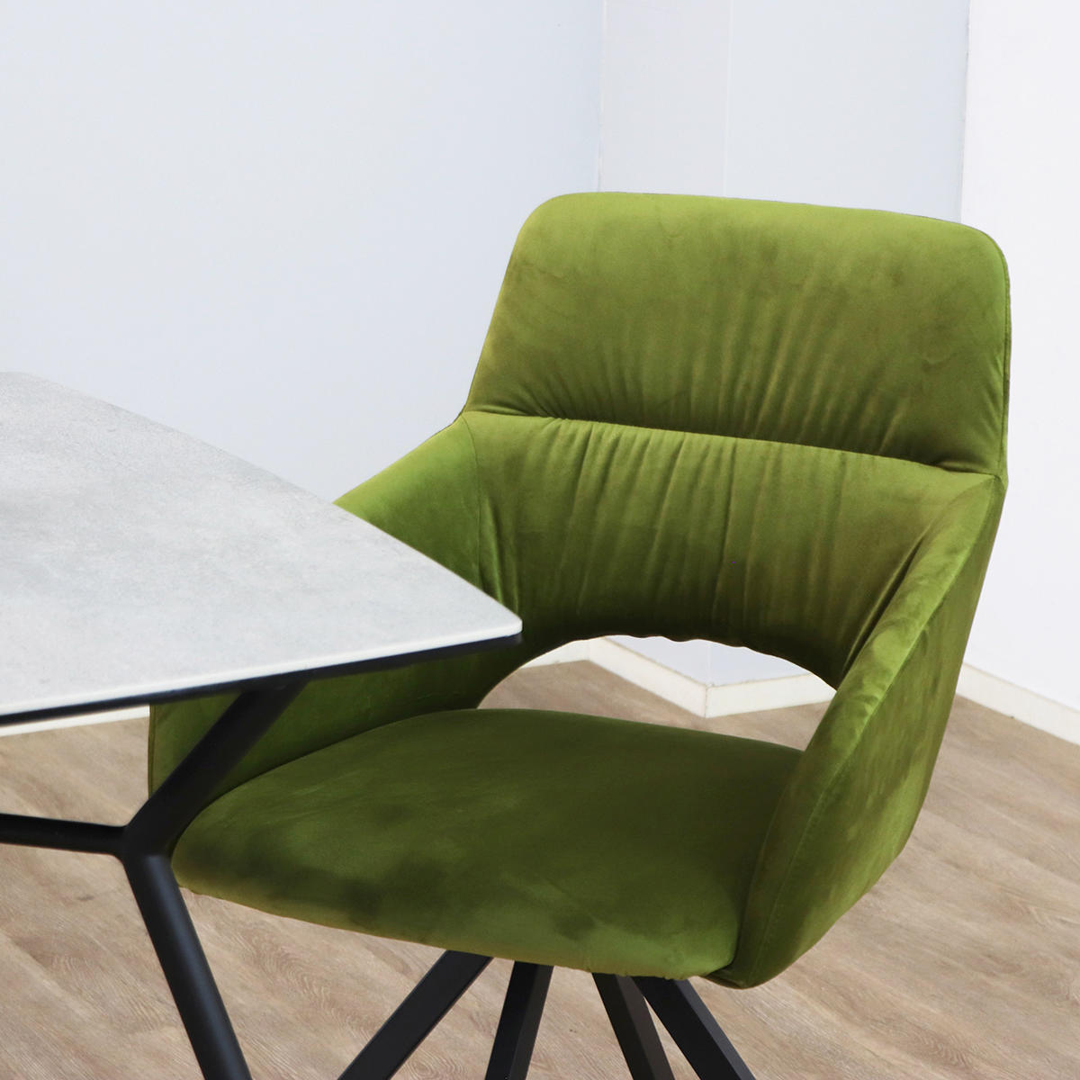 ダイニングチェア 座面高45cm 回転 DAVIS ベルベット調生地 ( チェア ダイニング イス 椅子 食卓椅子 肘掛け ベロア調 回転椅子 デスクチェア いす 食卓 リビング リビングチェア シンプル おしゃれ ) 【グリーン】 グリーン