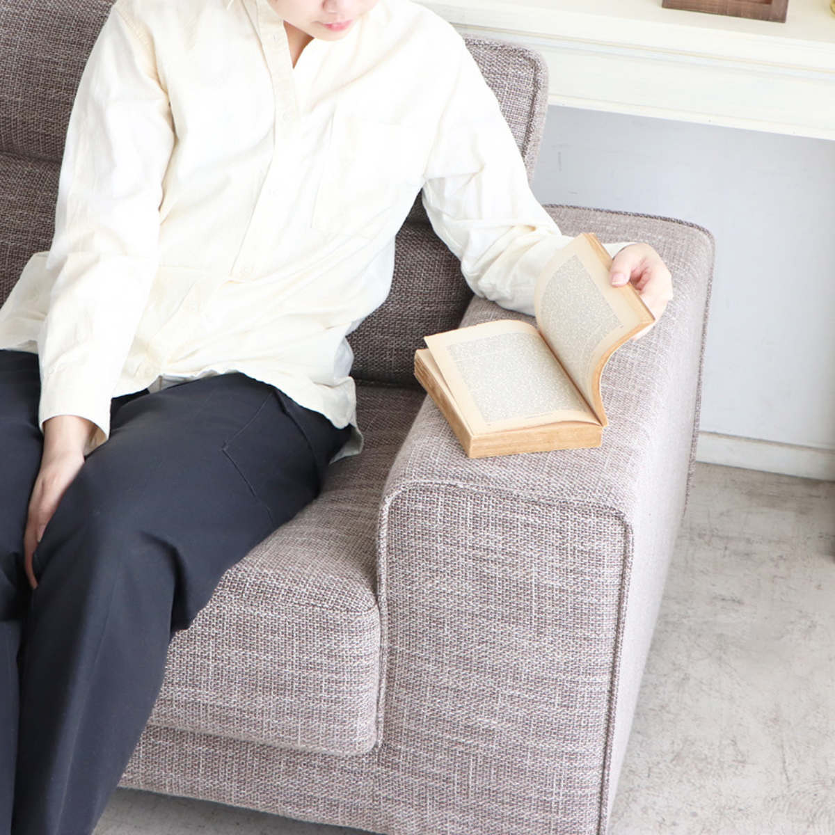 ソファ 幅196cm 3人掛け ヘボン ( リビングソファ ソファー 完成品 肘掛け 広い 座面 ゆったり ごろ寝 ファブリック 木製脚 アンティーク調 ろくろ脚 sofa )