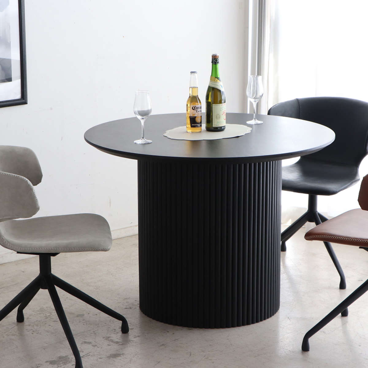 円形テーブル 幅100cm ロペス ダイニングテーブル ( テーブル 食卓テーブル 丸 机 木製 天然木 ダイニング 食卓 2~4人 円型 1本脚 リビングテーブル 木製テーブル ウッドテーブル 丸テーブル ) 【シャビーナチュラル】 シャビーナチュラル