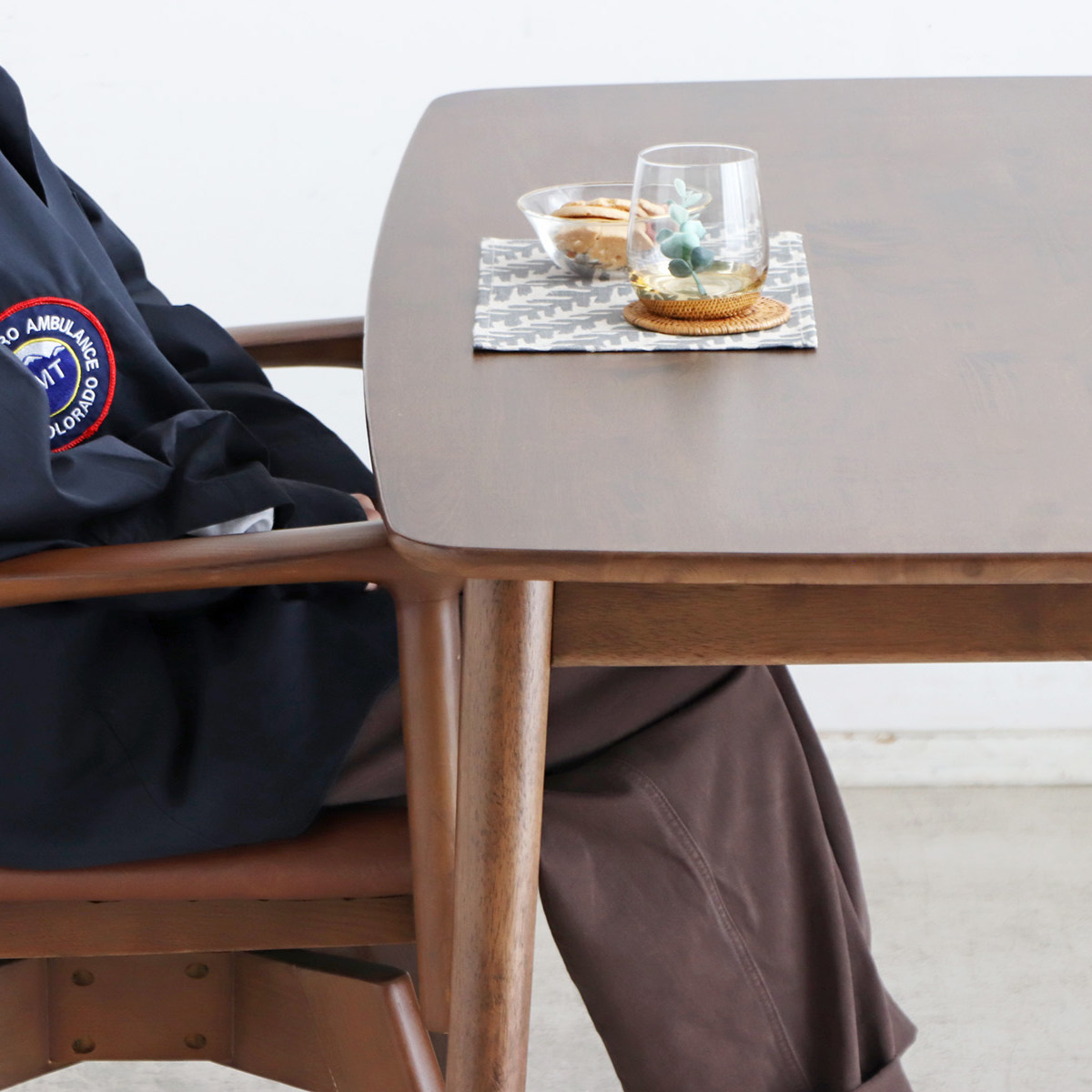 ダイニングテーブル 幅130cm 木製 ( テーブル 食卓テーブル 長方形 机 天然木 木製テーブル 2人 4人 食卓 コンパクト ダイニング 作業 ウッドテーブル 奥行76cm 丸角 )