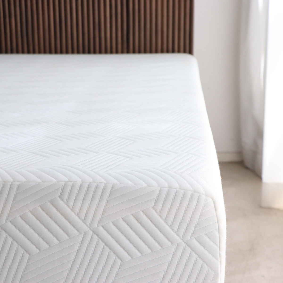 アスリートマットレス ダブル 厚さ18cm ウレタンフォーム ( マットレス ウレタン 寝具 極厚 マット カバー洗濯可 18cm カバー取り外しOK 滑り止め付き ホワイト 清潔 )