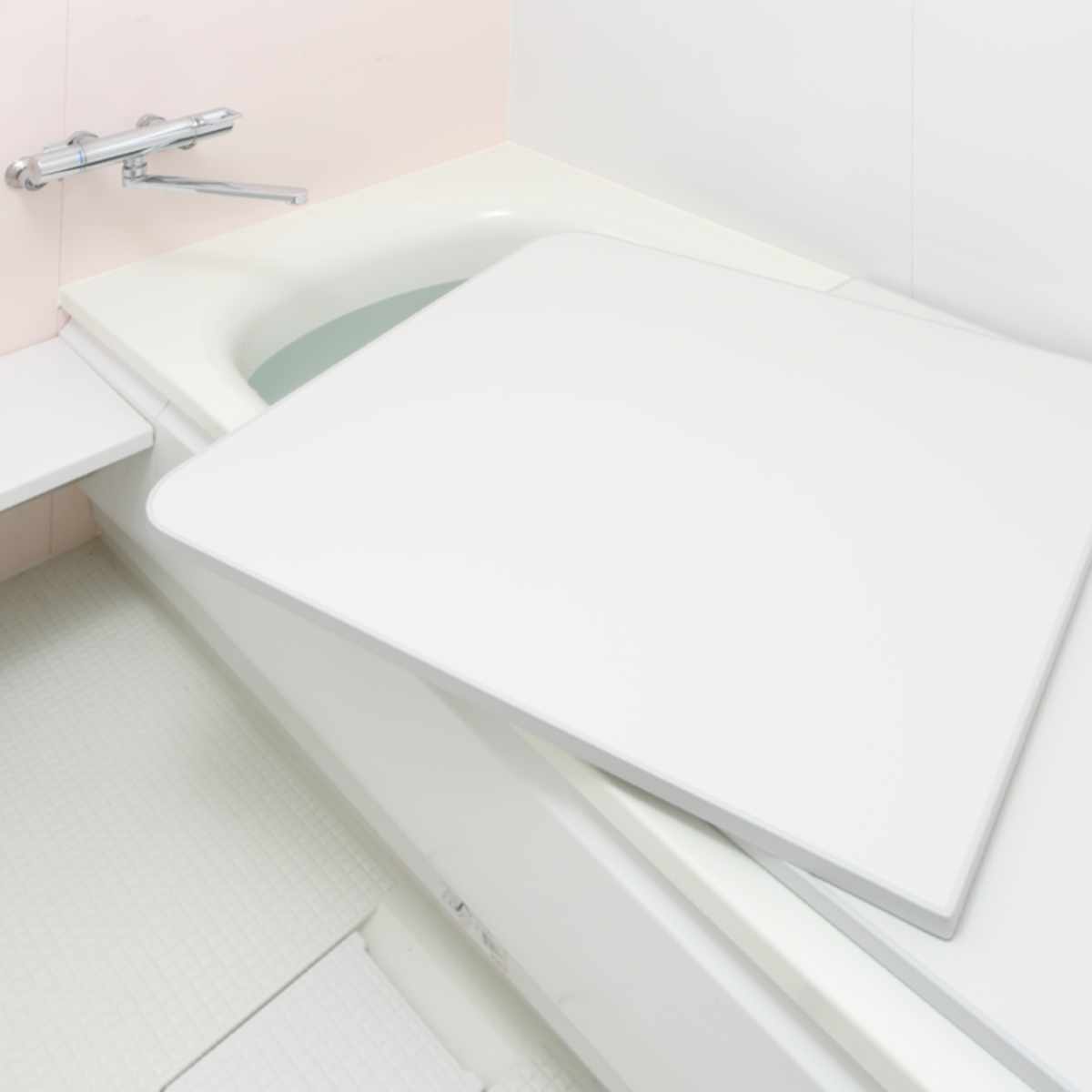 風呂ふた 組み合わせ かるふた 75×110cm L11 軽い ( 風呂蓋 風呂フタ 実寸73×108cm 2枚組 風呂 ふた 軽量 防カビ 保温 日本製 フタ 超軽量 かびにくい 75×110cm用 75 110 2枚 二枚 2分割 2枚割 ホワイト )