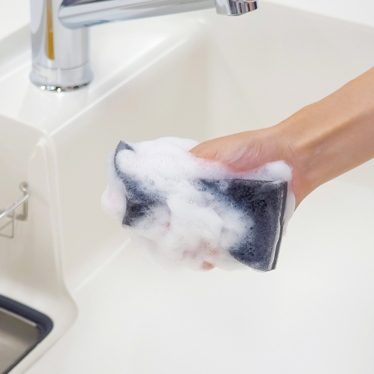 キッチンスポンジ キレイ持続 スポンジ 泡持ちタイプ ( 抗菌 日本製 台所用スポンジ 食器用スポンジ 食器洗いスポンジ スリム クリーナー 食器用クリーナー 食器用 皿洗い 泡もち 不織布 おしゃれ )