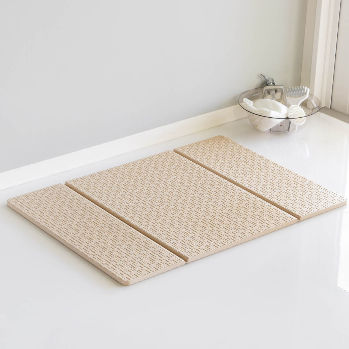 風呂マット 60×85 ラバーマットー 折りたたみラバーすのこ ラバーすのこ （ 風呂 すのこ 洗い場 マット 折り畳み お風呂マット 浴室内マット 洗い場マット 折りたたみ すべりにくい 防カビ 立てられる コの字 60×85cm ）