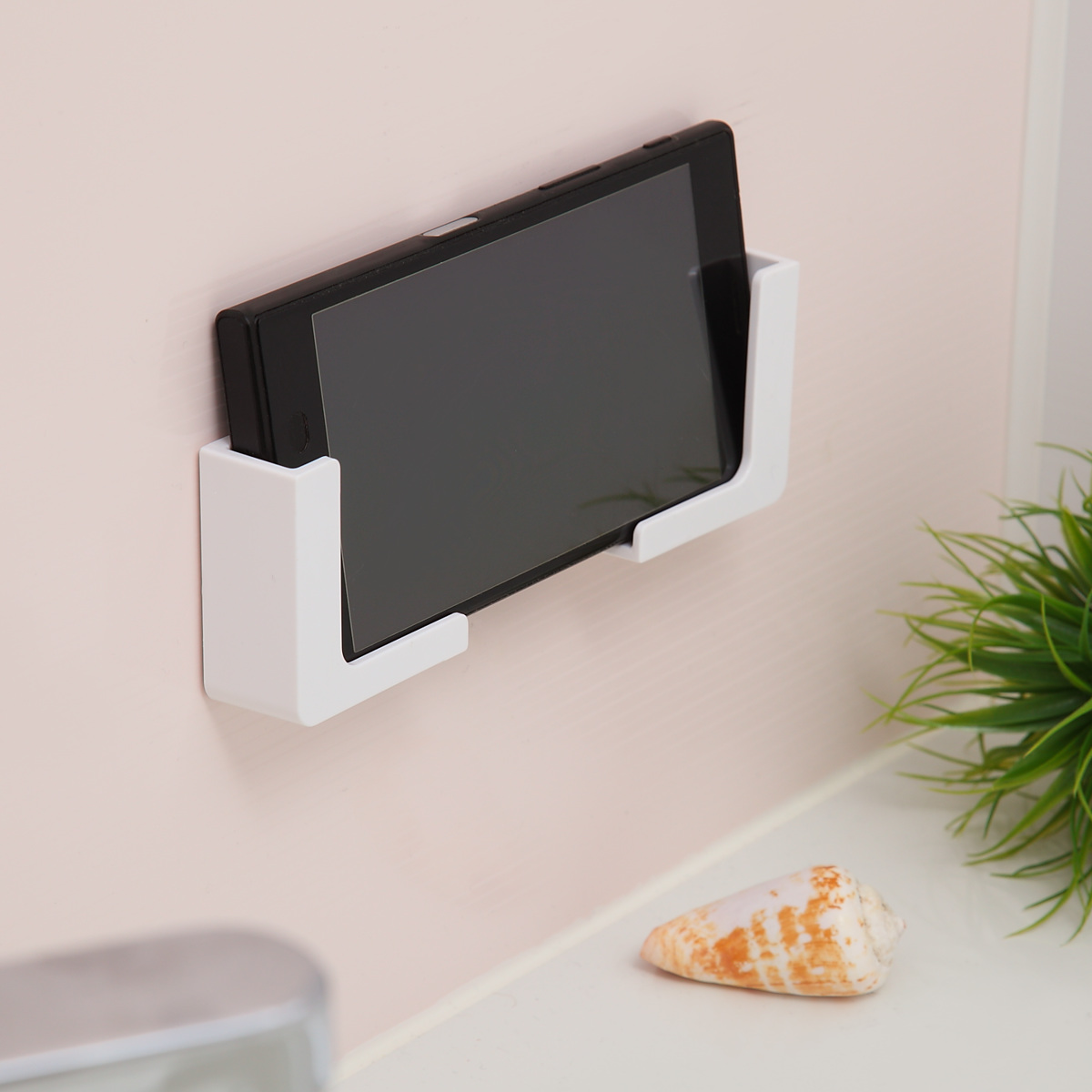 バス収納 磁着マグネット 磁着SQ バススマートフォンホルダー （ バス 収納 ホルダー 磁石 マグネット 壁掛け 浴室 キッチン マグネット収納 スマートフォン 浮かす 便利 スマホスタンド お風呂 シンプル ホワイト ）