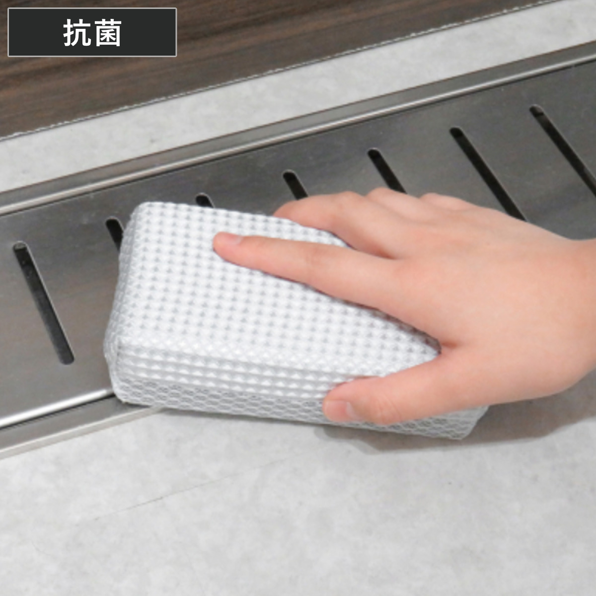 バススポンジ Ag+抗菌マイクロネットバススポンジ （ お風呂掃除 スポンジ 風呂用スポンジ 水だけでOK 抗菌 シンプル 浮かせて収納 浴槽 風呂床 浴室掃除 掃除用品 掃除グッズ ）