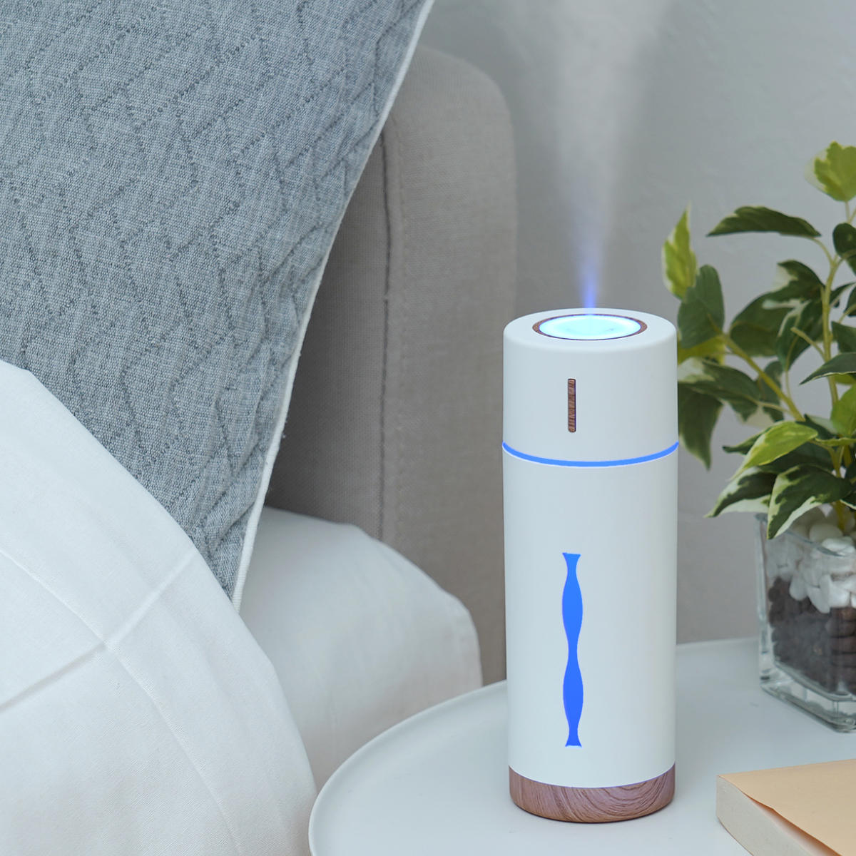加湿器 MINI HUMIDIFIER ルビン ( 超音波 コンパクト 卓上 LEDライト USB おしゃれ 木目 小型 デスク ドリンクホルダー 車 デスクワーク エッセンシャルオイル アロマウォーター ギフト プレゼント ) 【ホワイト】 ホワイト