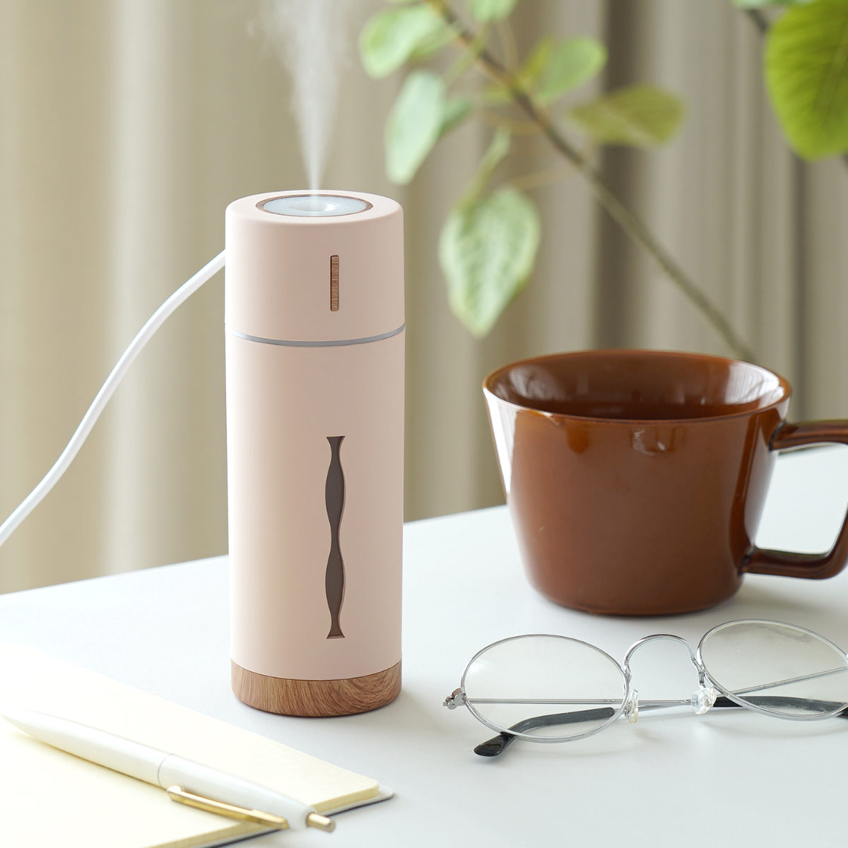 加湿器 MINI HUMIDIFIER ルビン ( 超音波 コンパクト 卓上 LEDライト USB おしゃれ 木目 小型 デスク ドリンクホルダー 車 デスクワーク エッセンシャルオイル アロマウォーター ギフト プレゼント ) 【ホワイト】 ホワイト