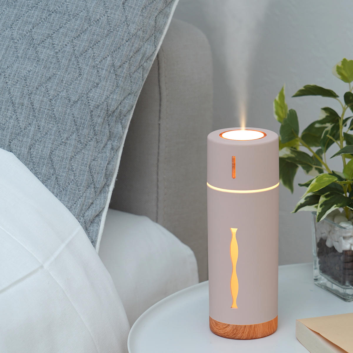 加湿器 MINI HUMIDIFIER ルビン ( 超音波 コンパクト 卓上 LEDライト USB おしゃれ 木目 小型 デスク ドリンクホルダー 車 デスクワーク エッセンシャルオイル アロマウォーター ギフト プレゼント ) 【ホワイト】 ホワイト