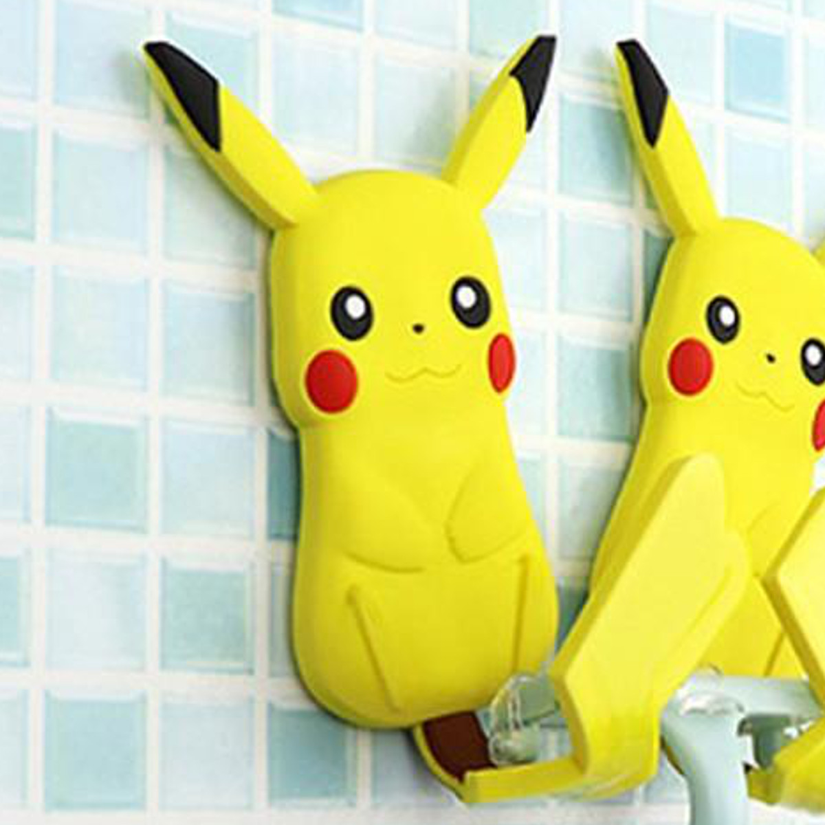 ぺったりフック ポケモンテール ピカチュウ（メス） （ ポケットモンスター ポケモン フック キーフック 小物フック ピカチュウメス ポケモンテイル ピカチュー メスの姿 ）